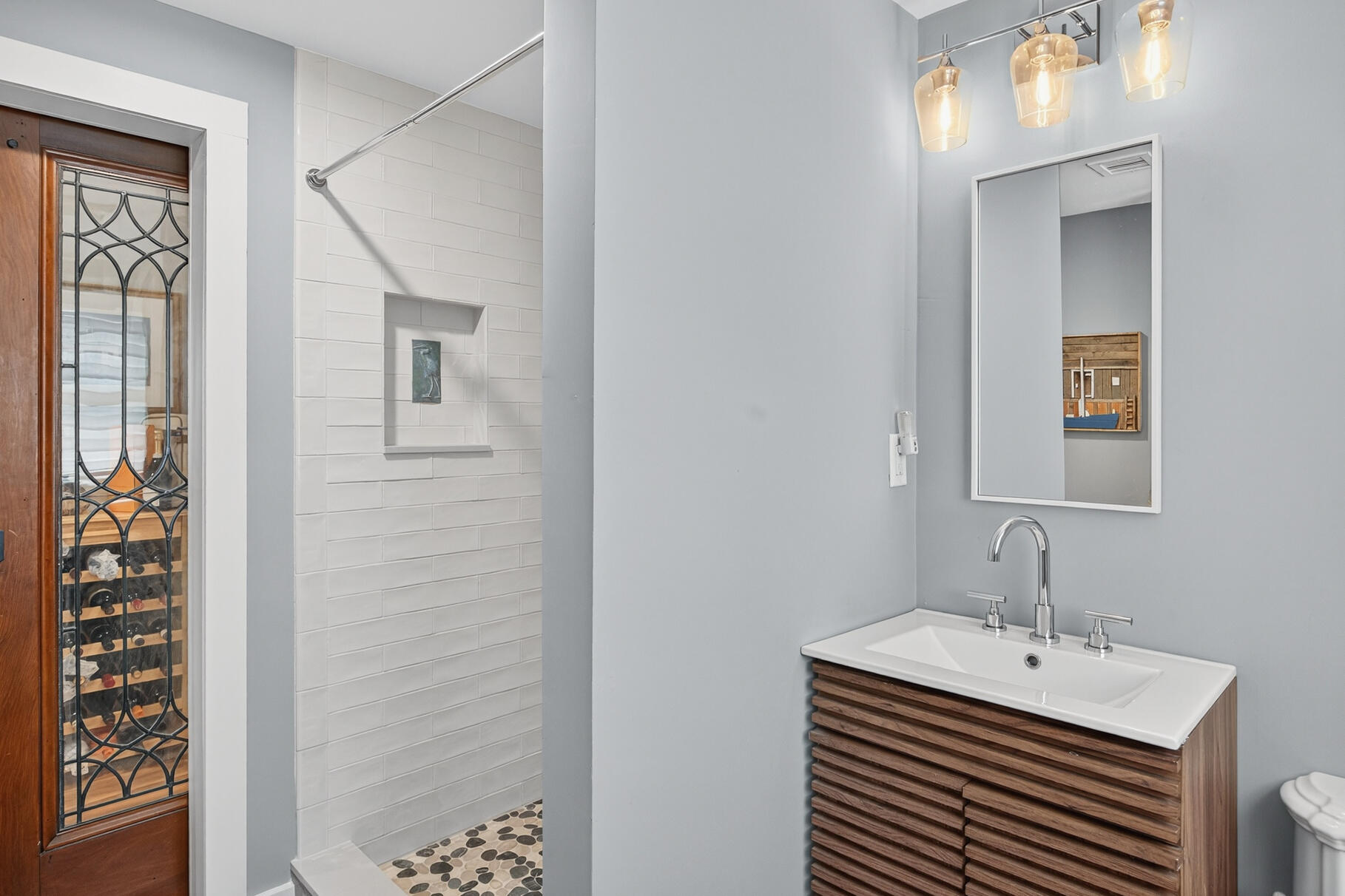 Harwich, Massachusetts 02645, United States, 3 Bedrooms Bedrooms, ,3 BathroomsBathrooms,Residential,Active,246372