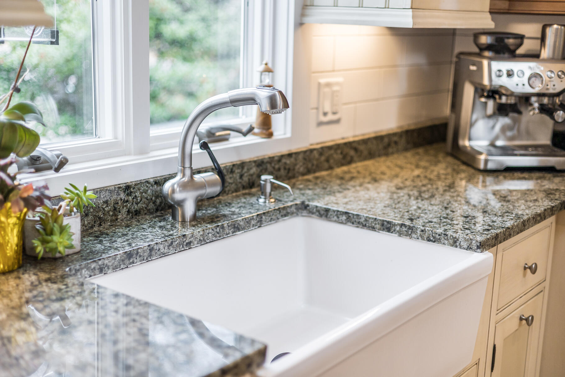 Harwich, Massachusetts 02645, United States, 3 Bedrooms Bedrooms, ,3 BathroomsBathrooms,Residential,Active,246372