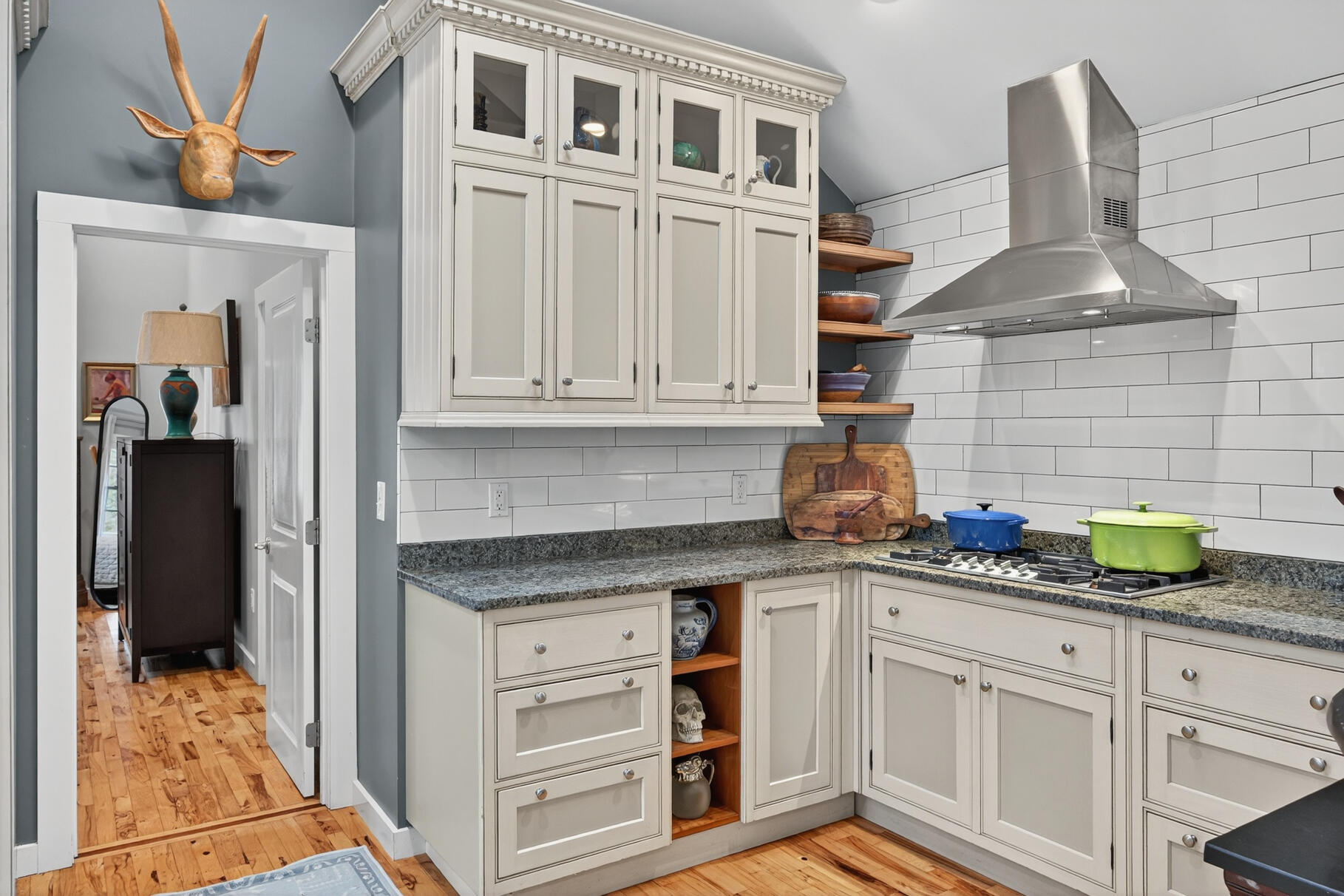 Harwich, Massachusetts 02645, United States, 3 Bedrooms Bedrooms, ,3 BathroomsBathrooms,Residential,Active,246372