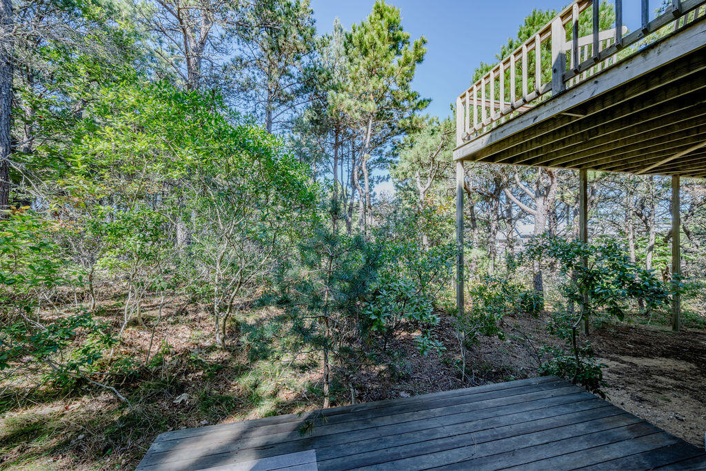 Wellfleet, Massachusetts 02667, United States, 3 Bedrooms Bedrooms, ,2 BathroomsBathrooms,Residential,Pending,226390