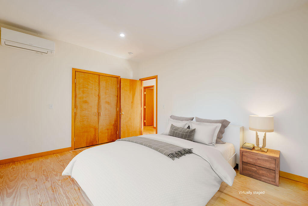 Wellfleet, Massachusetts 02667, United States, 3 Bedrooms Bedrooms, ,2 BathroomsBathrooms,Residential,Pending,226390