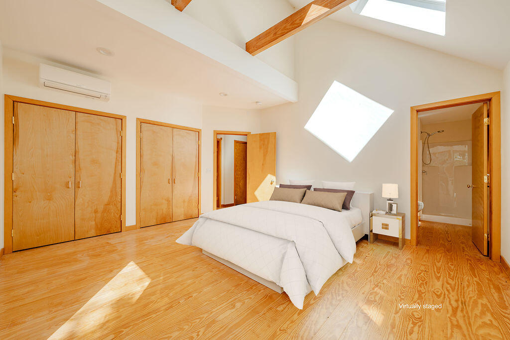 Wellfleet, Massachusetts 02667, United States, 3 Bedrooms Bedrooms, ,2 BathroomsBathrooms,Residential,Pending,226390