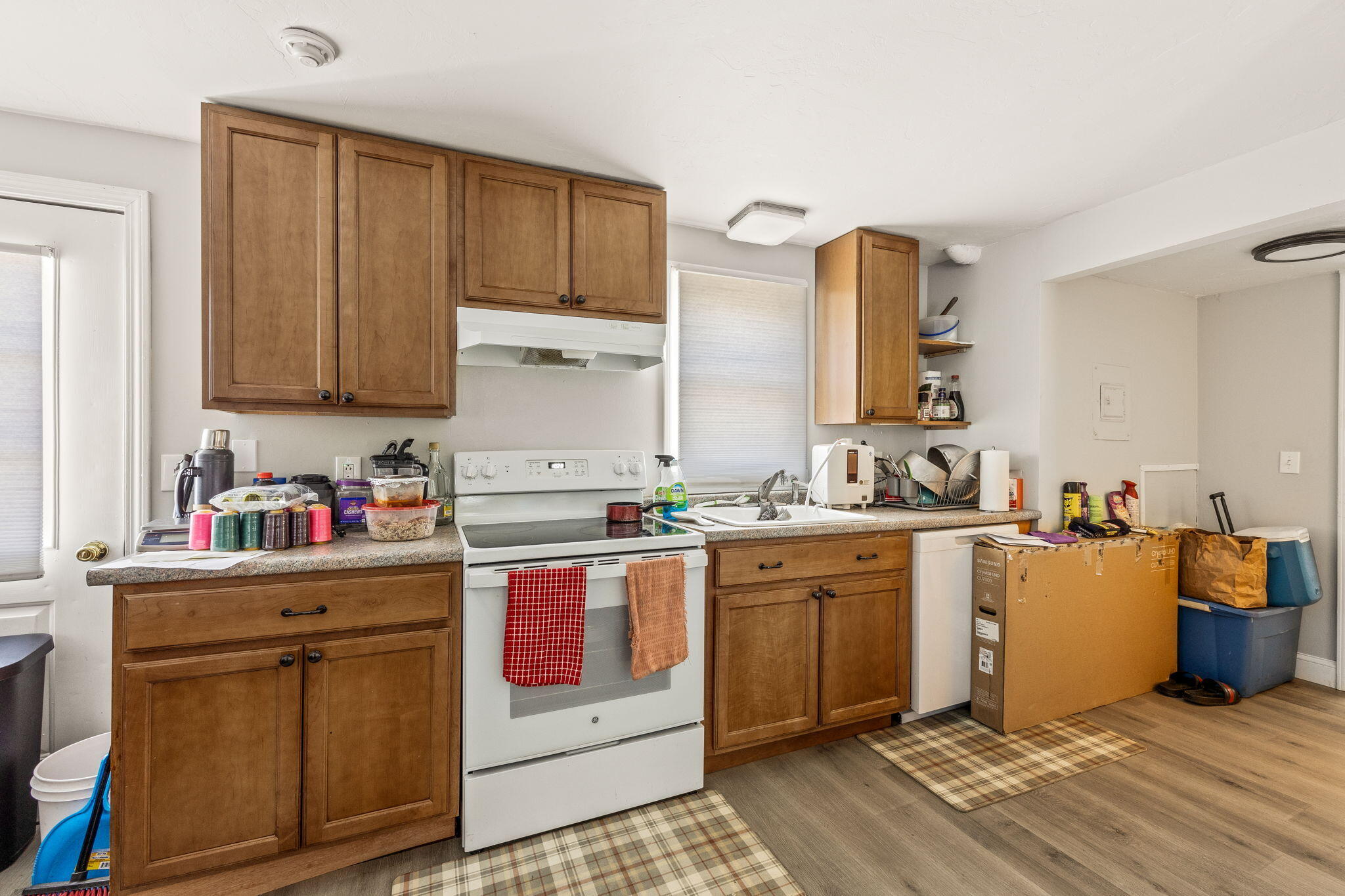 Chatham, Massachusetts 02633, United States, 5 Bedrooms Bedrooms, ,5 BathroomsBathrooms,Residential,Pending,13328