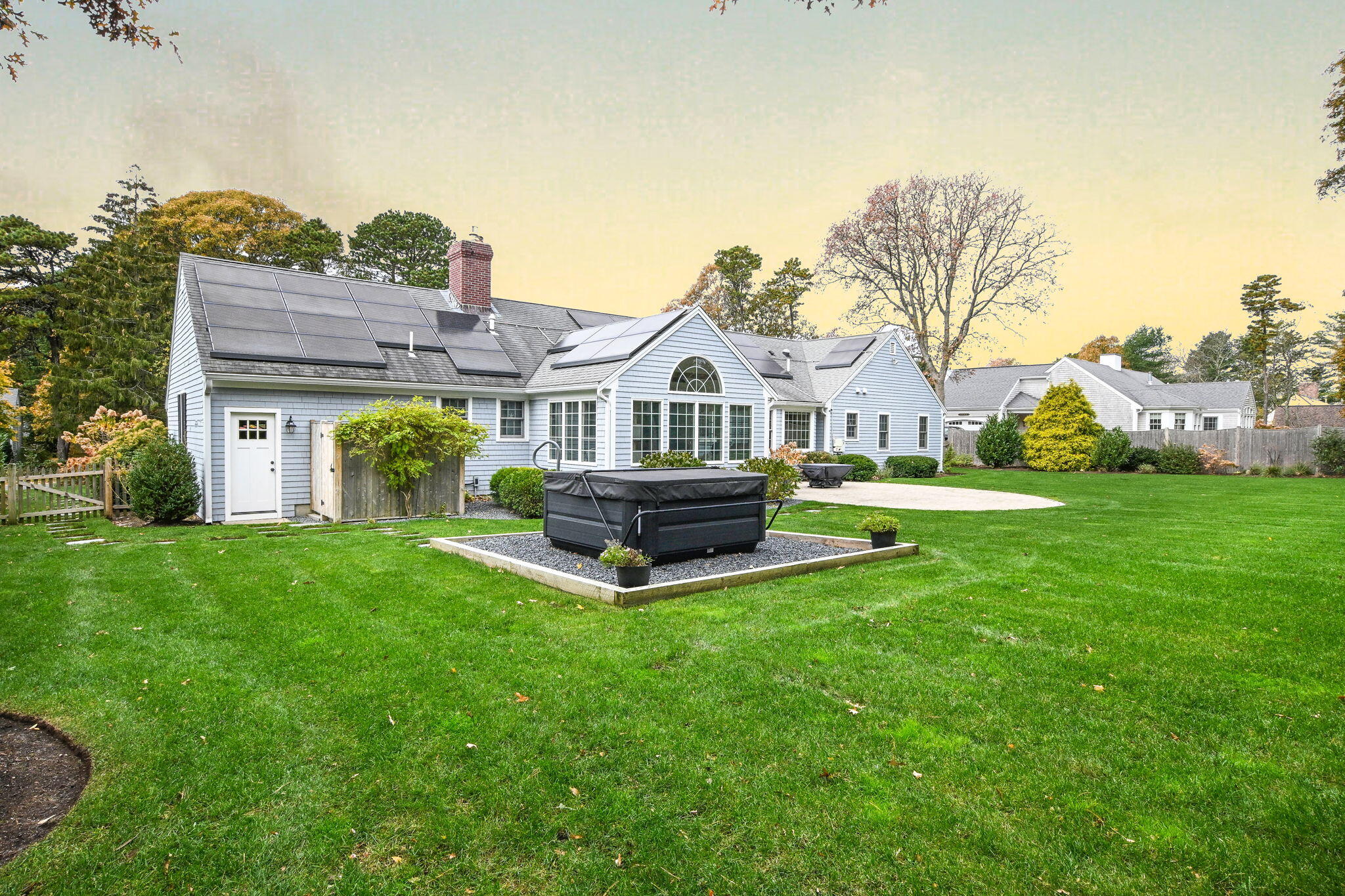 East Dennis, Massachusetts 02641, United States, 3 Bedrooms Bedrooms, ,3 BathroomsBathrooms,Residential,Active,241044