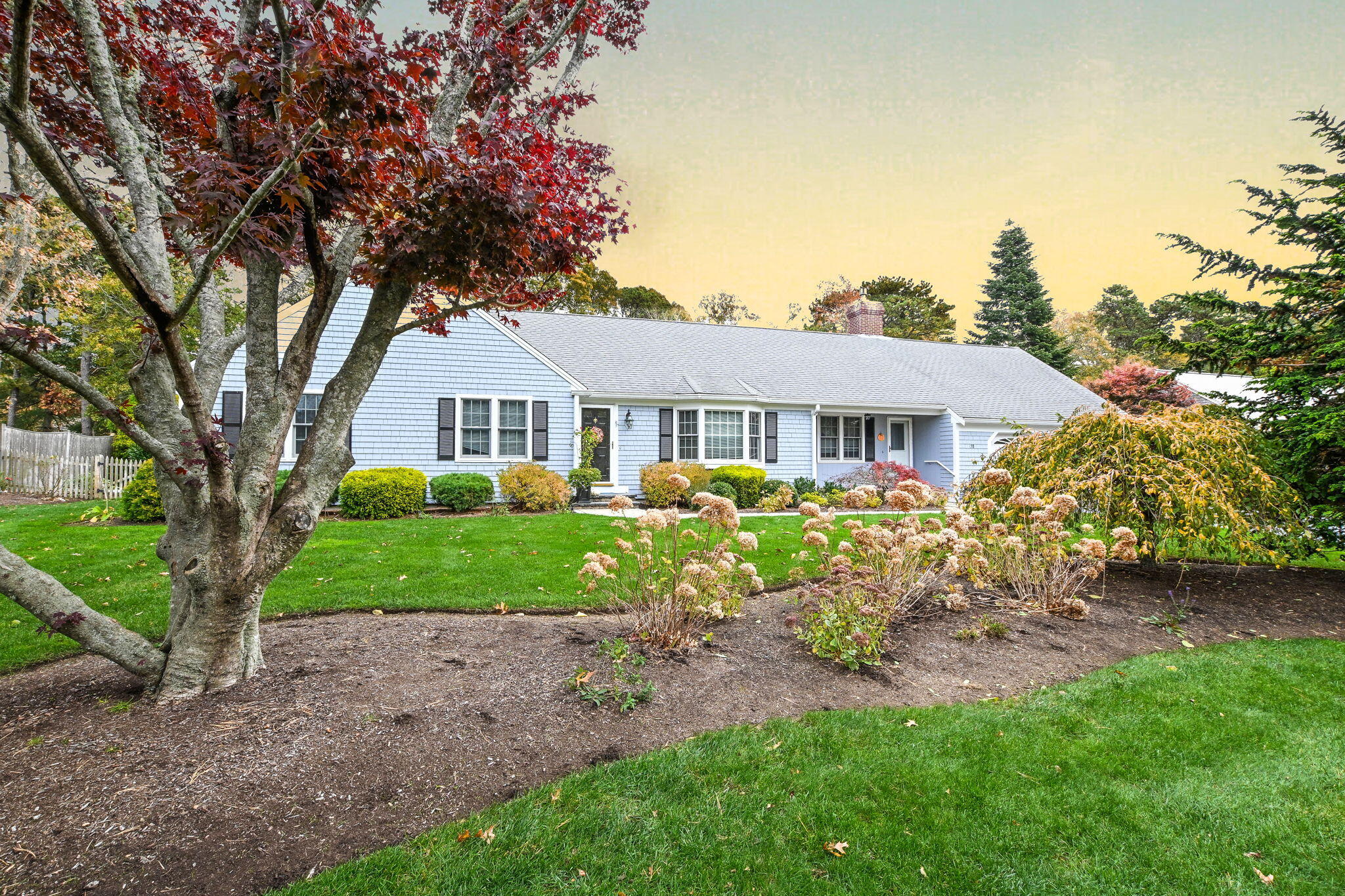 East Dennis, Massachusetts 02641, United States, 3 Bedrooms Bedrooms, ,3 BathroomsBathrooms,Residential,Active,241044