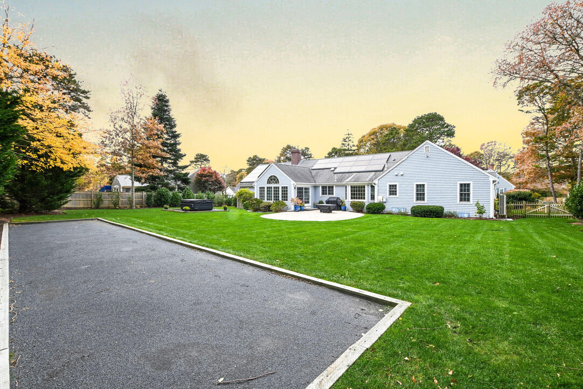 East Dennis, Massachusetts 02641, United States, 3 Bedrooms Bedrooms, ,3 BathroomsBathrooms,Residential,Active,241044