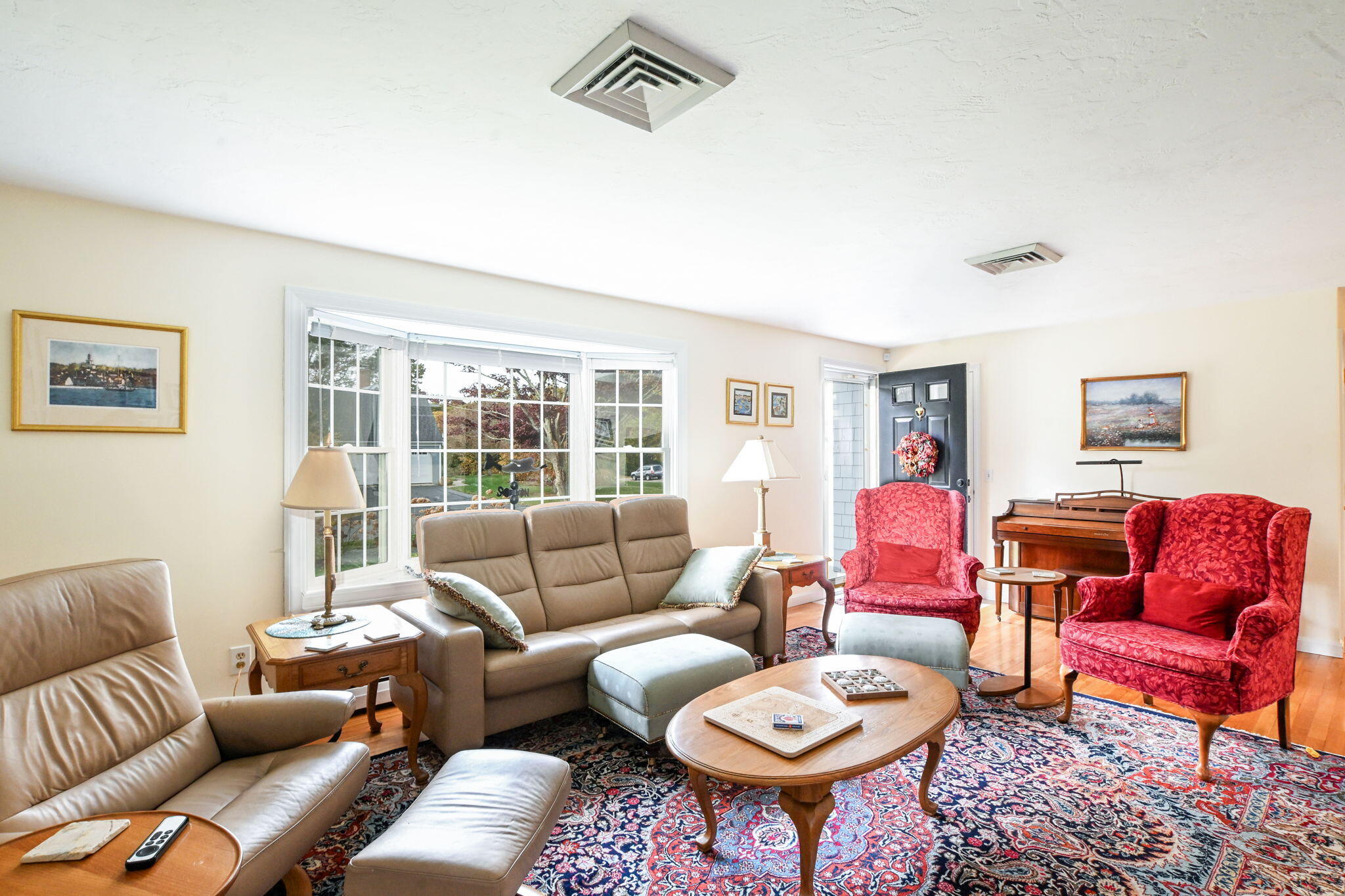 East Dennis, Massachusetts 02641, United States, 3 Bedrooms Bedrooms, ,3 BathroomsBathrooms,Residential,Active,241044