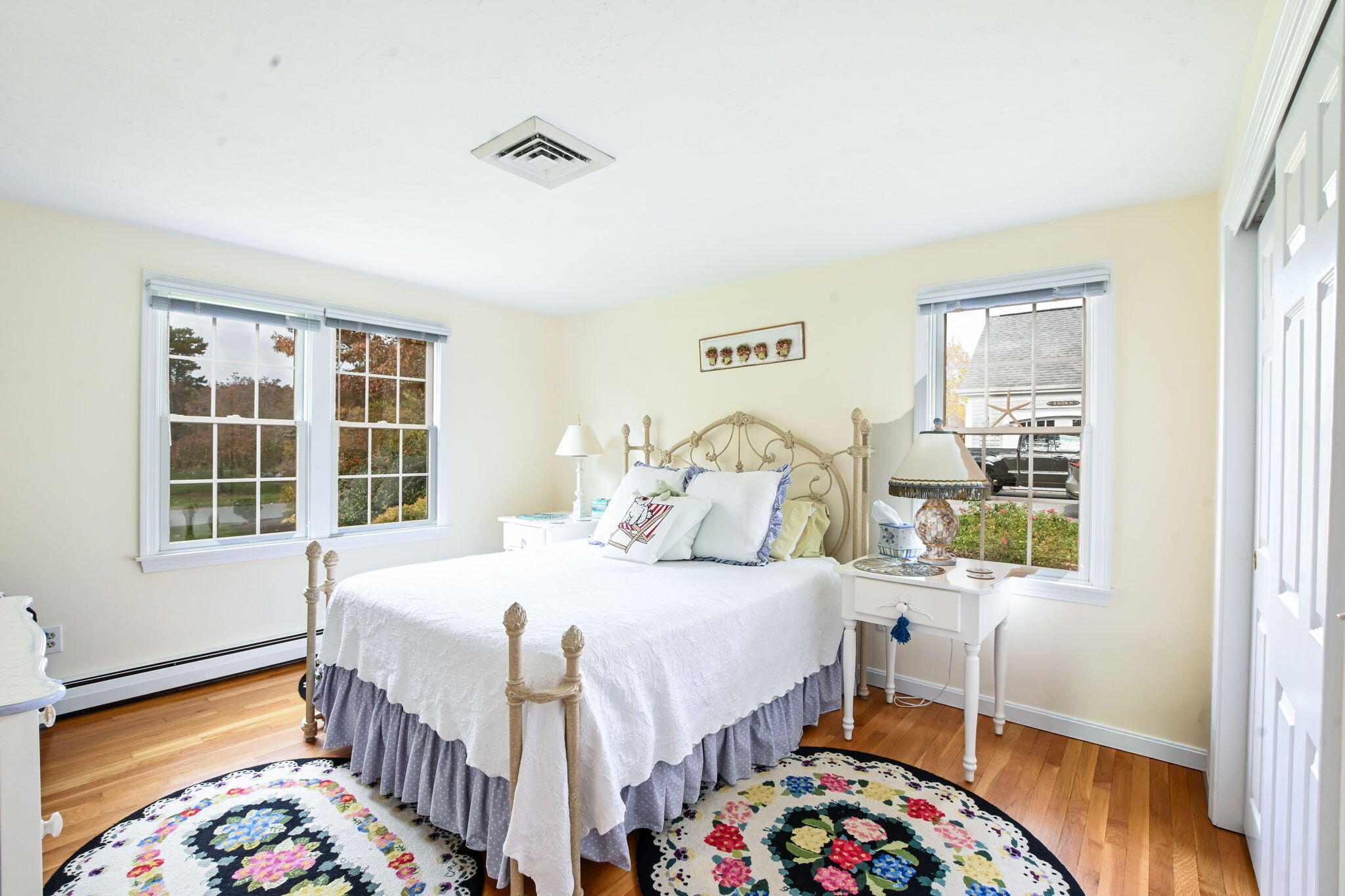 East Dennis, Massachusetts 02641, United States, 3 Bedrooms Bedrooms, ,3 BathroomsBathrooms,Residential,Active,241044