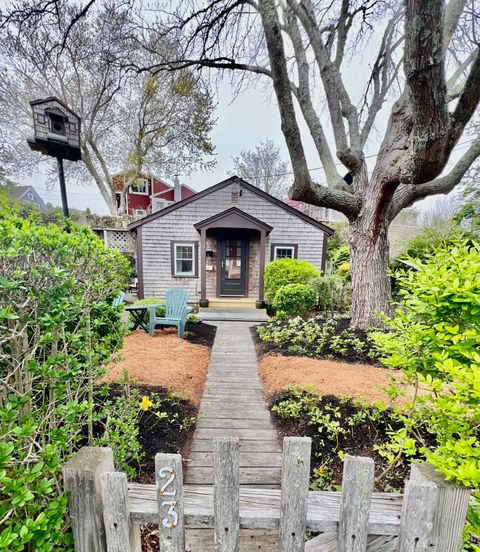 Photo of 23 Cottage Street, Provincetown, MA 02657 (MLS # 22602102)