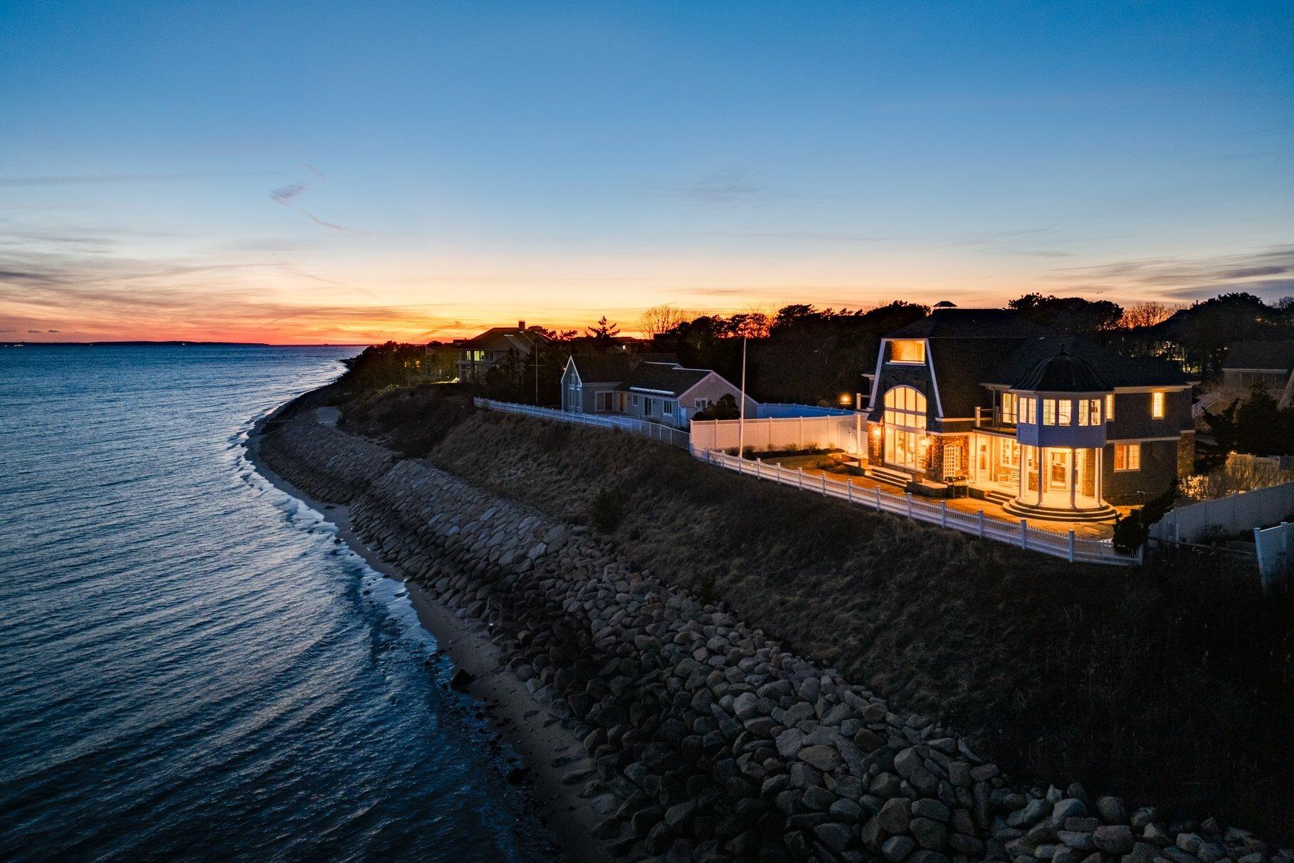 Mashpee, Massachusetts 02649, United States, 5 Bedrooms Bedrooms, ,7 BathroomsBathrooms,Residential,Active,96731