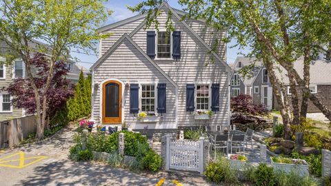 Single Family Residence in Provincetown MA 3 Atlantic Avenue.jpg