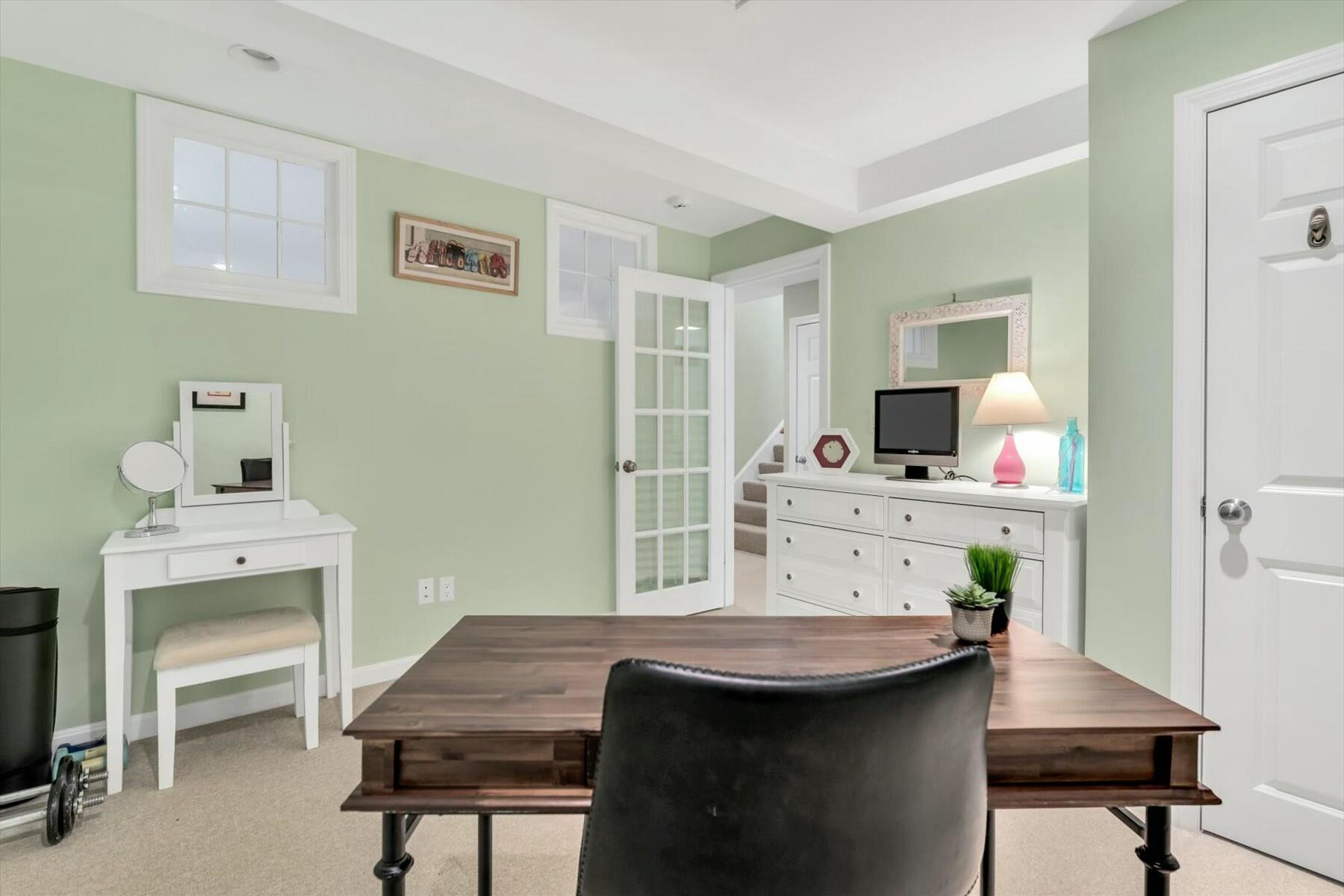 Mashpee, Massachusetts 02649, United States, 2 Bedrooms Bedrooms, ,4 BathroomsBathrooms,Residential,Active,95593