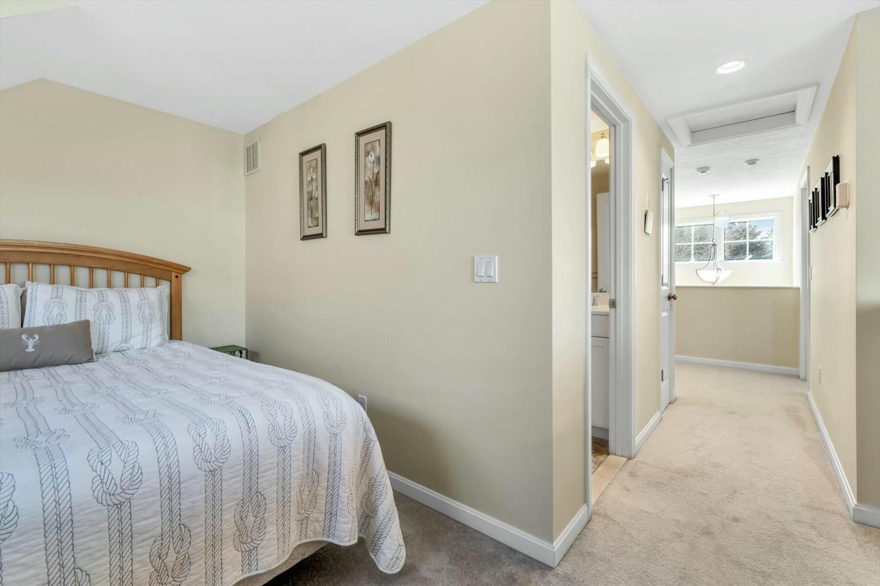 Mashpee, Massachusetts 02649, United States, 2 Bedrooms Bedrooms, ,4 BathroomsBathrooms,Residential,Active,95593