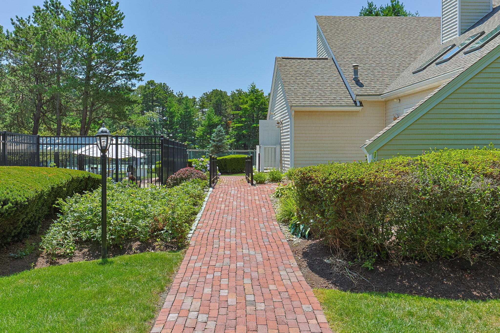 Mashpee, Massachusetts 02649, United States, 2 Bedrooms Bedrooms, ,2 BathroomsBathrooms,Residential,Active,176562