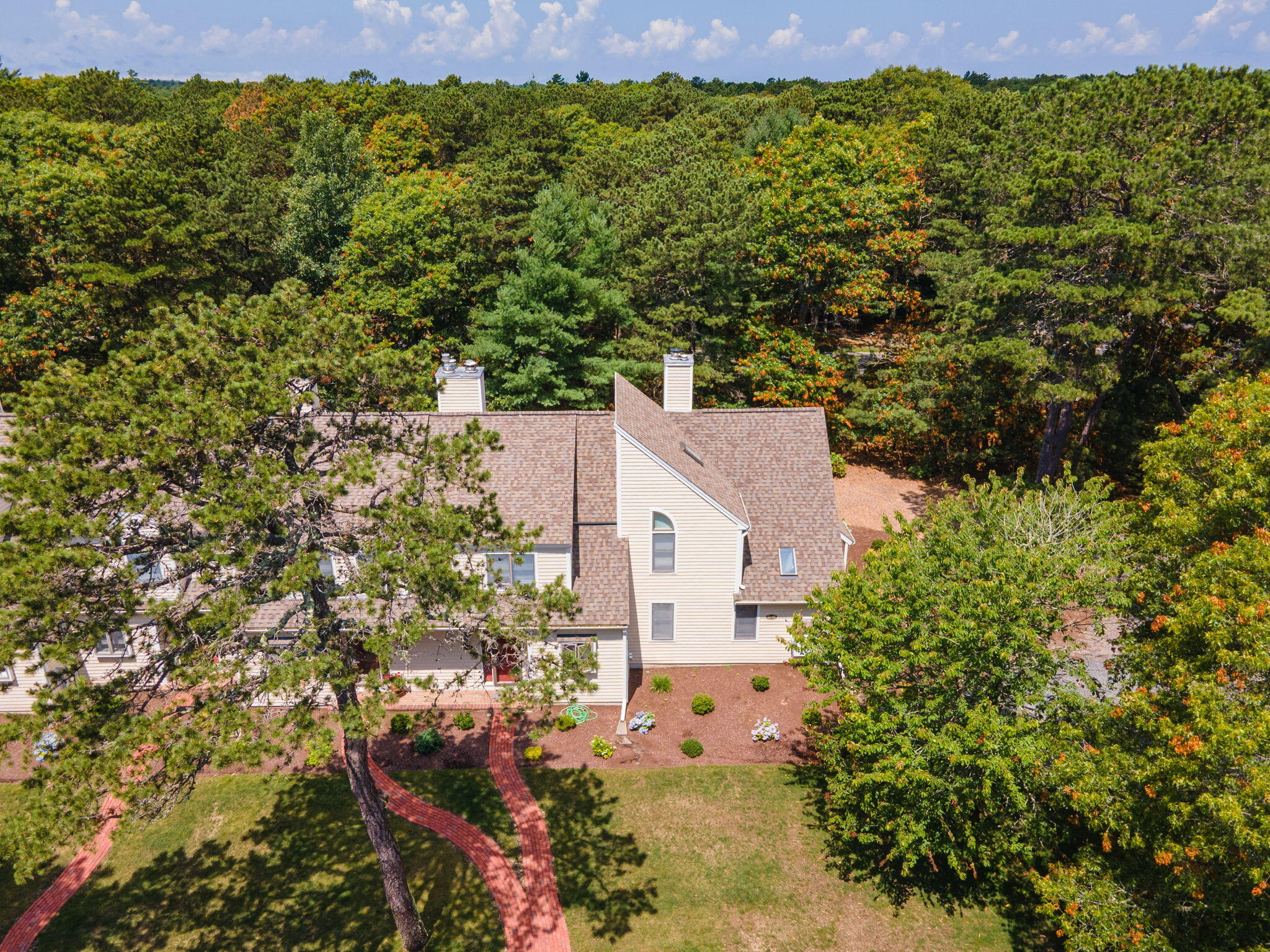 Mashpee, Massachusetts 02649, United States, 2 Bedrooms Bedrooms, ,2 BathroomsBathrooms,Residential,Active,176562