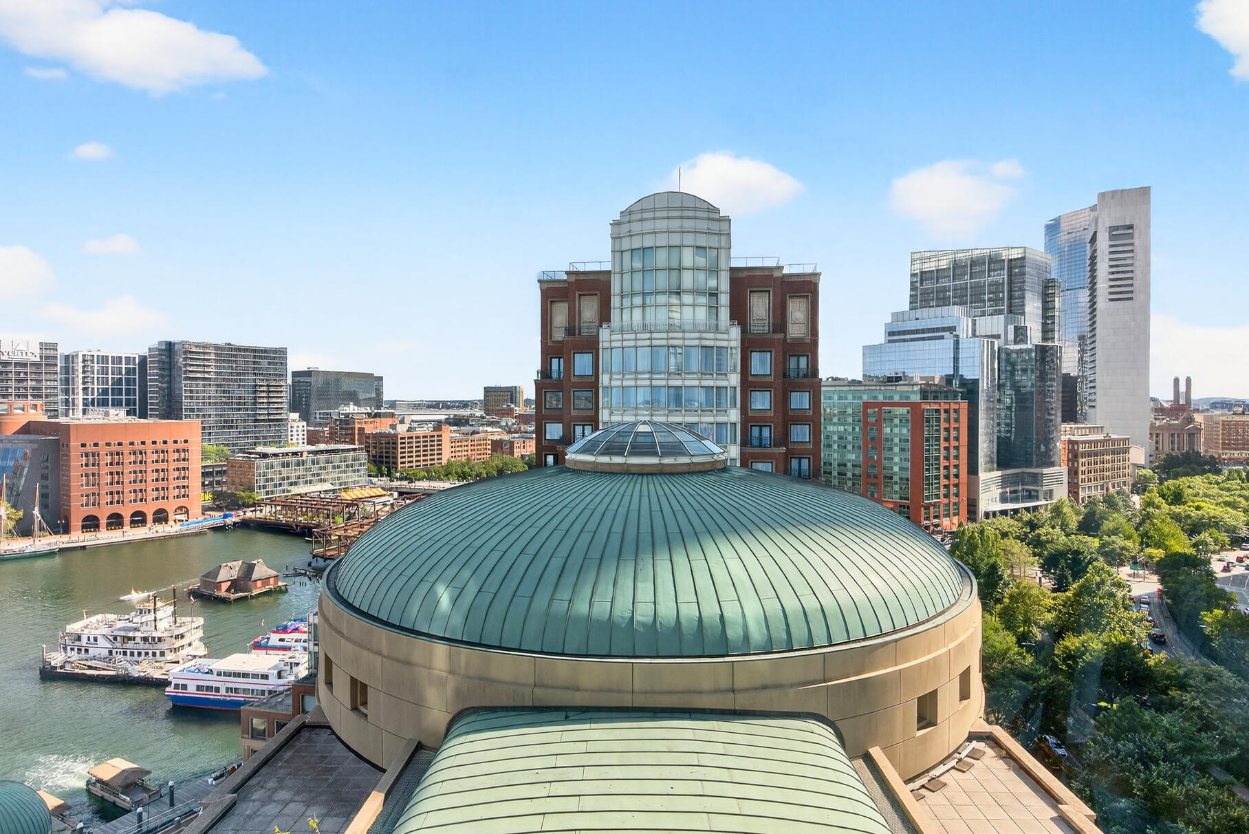 Boston, Massachusetts 02110, United States, 3 Bedrooms Bedrooms, ,4 BathroomsBathrooms,Residential,Active,210513