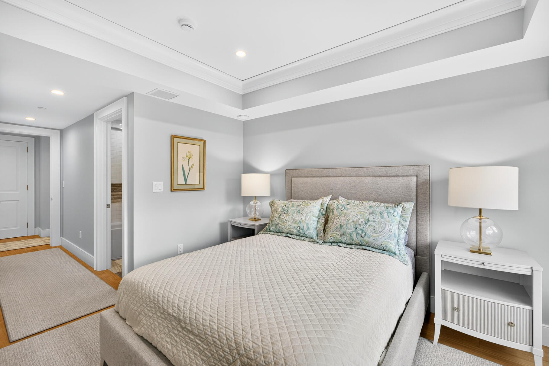 Boston, Massachusetts 02110, United States, 3 Bedrooms Bedrooms, ,4 BathroomsBathrooms,Residential,Active,210513