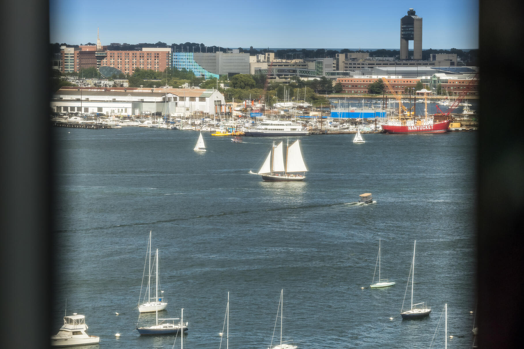 Boston, Massachusetts 02110, United States, 3 Bedrooms Bedrooms, ,4 BathroomsBathrooms,Residential,Active,210513