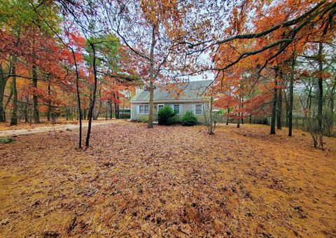 Photo of 4 Debbie Lane, Mashpee, MA 02649 (MLS # 22505631)