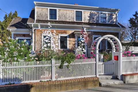 7 Conway Street, Provincetown, MA 02657 - #: 22400063