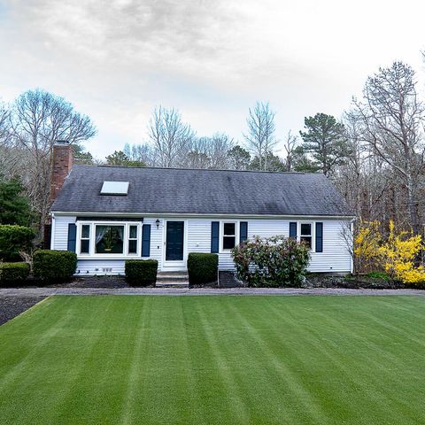 Photo of 4 Hane Road, Mashpee, MA 02649 (MLS # 22601753)