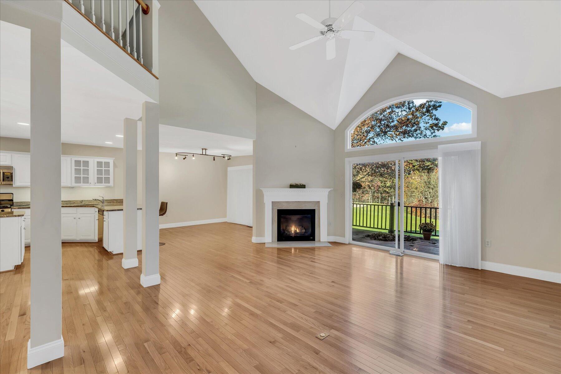 Bourne, Massachusetts 02532, United States, 2 Bedrooms Bedrooms, ,4 BathroomsBathrooms,Residential,Active,80831