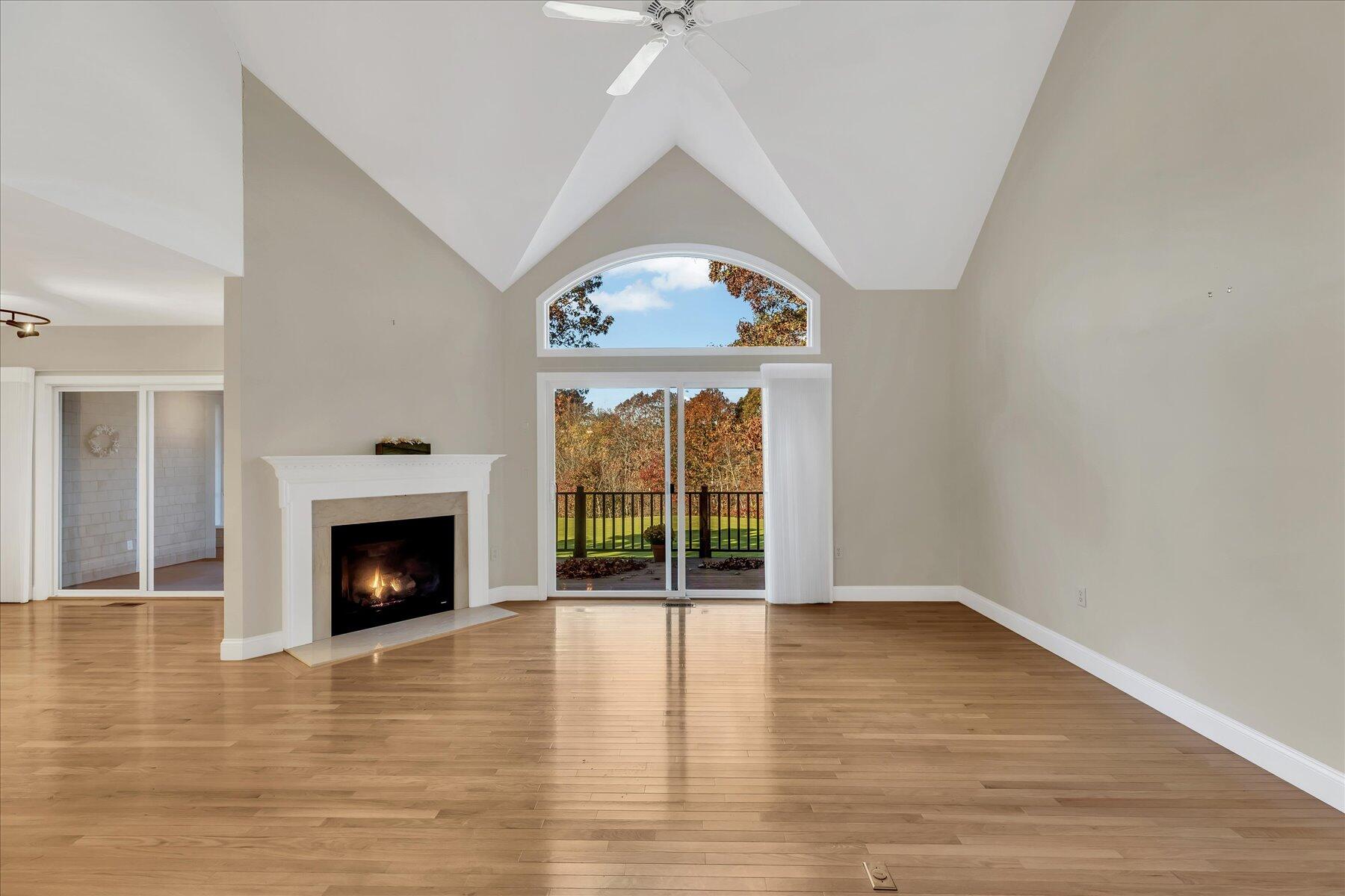 Bourne, Massachusetts 02532, United States, 2 Bedrooms Bedrooms, ,4 BathroomsBathrooms,Residential,Active,80831