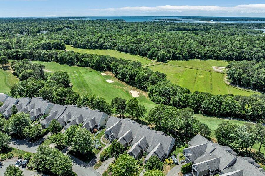 Bourne, Massachusetts 02532, United States, 2 Bedrooms Bedrooms, ,4 BathroomsBathrooms,Residential,Active,80831