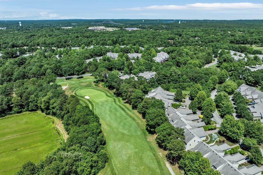 Bourne, Massachusetts 02532, United States, 2 Bedrooms Bedrooms, ,4 BathroomsBathrooms,Residential,Active,80831