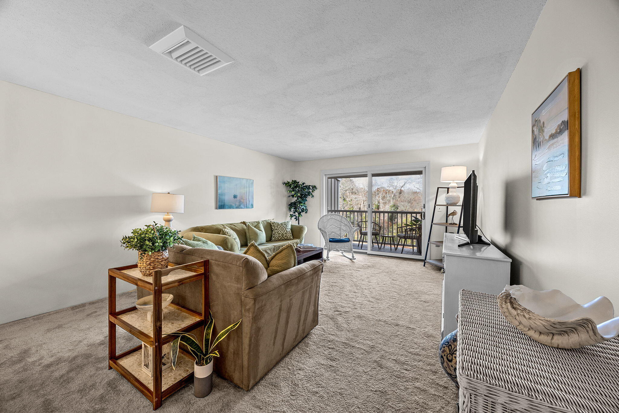 Orleans, Massachusetts 02653, United States, 1 Bedroom Bedrooms, ,1 BathroomBathrooms,Residential,Active,246750