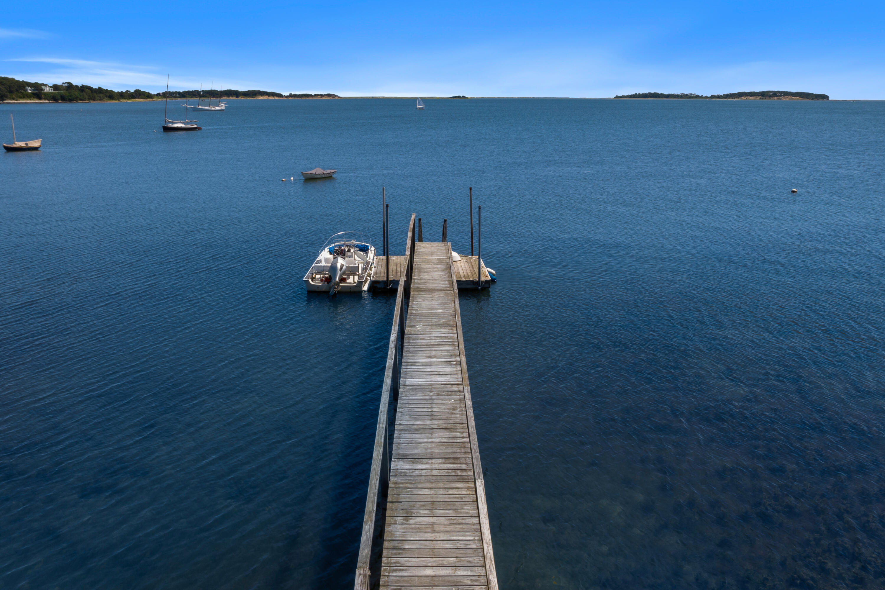 Orleans, Massachusetts 02653, United States, 7 Bedrooms Bedrooms, ,7 BathroomsBathrooms,Residential,Active,128185