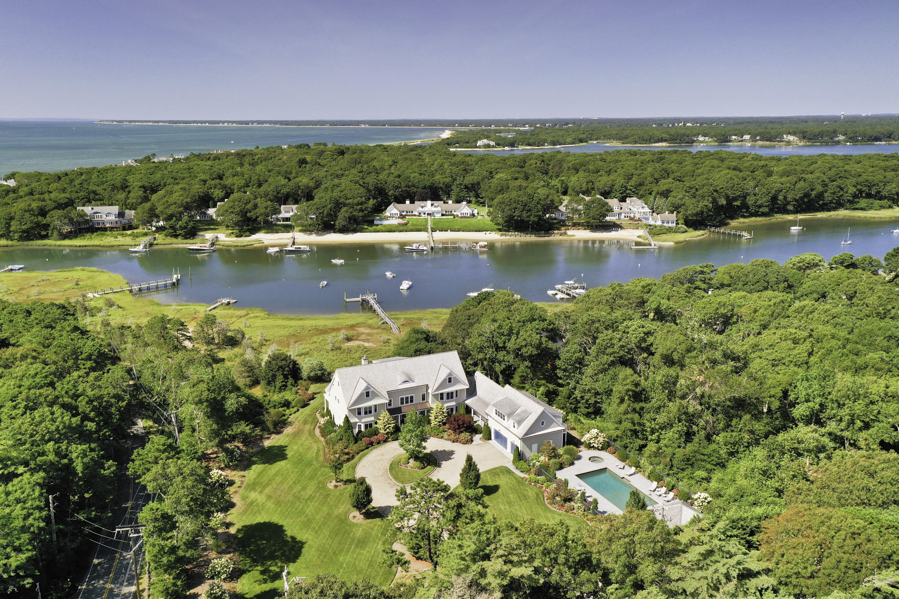Osterville, Massachusetts 02655, United States, 6 Bedrooms Bedrooms, ,8 BathroomsBathrooms,Residential,Active,45386