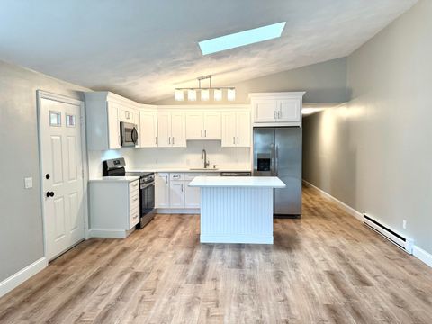 Photo of 70 Cape Drive #APT 4C, Mashpee, MA 02649 (MLS # 22505504)