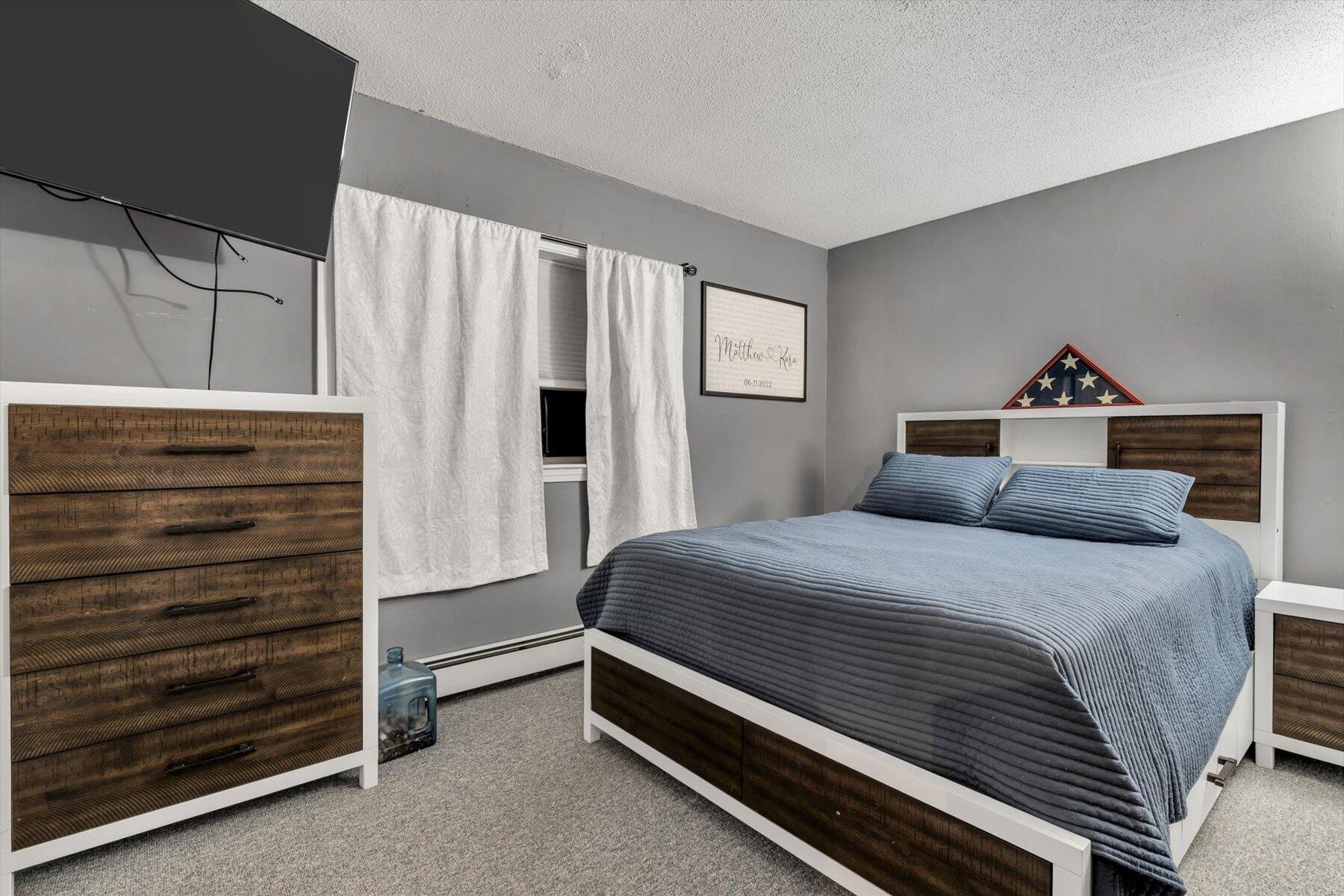 Plymouth, Massachusetts 02360, United States, 2 Bedrooms Bedrooms, ,1 BathroomBathrooms,Residential,Active,234433