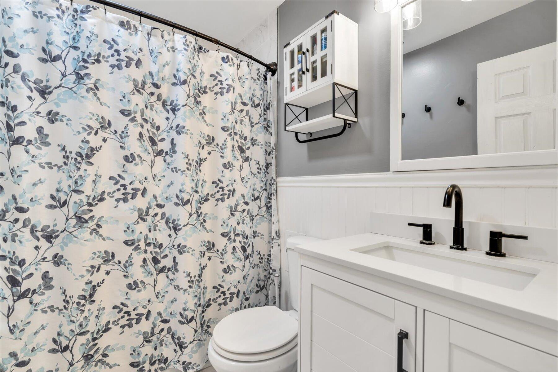 Plymouth, Massachusetts 02360, United States, 2 Bedrooms Bedrooms, ,1 BathroomBathrooms,Residential,Active,234433