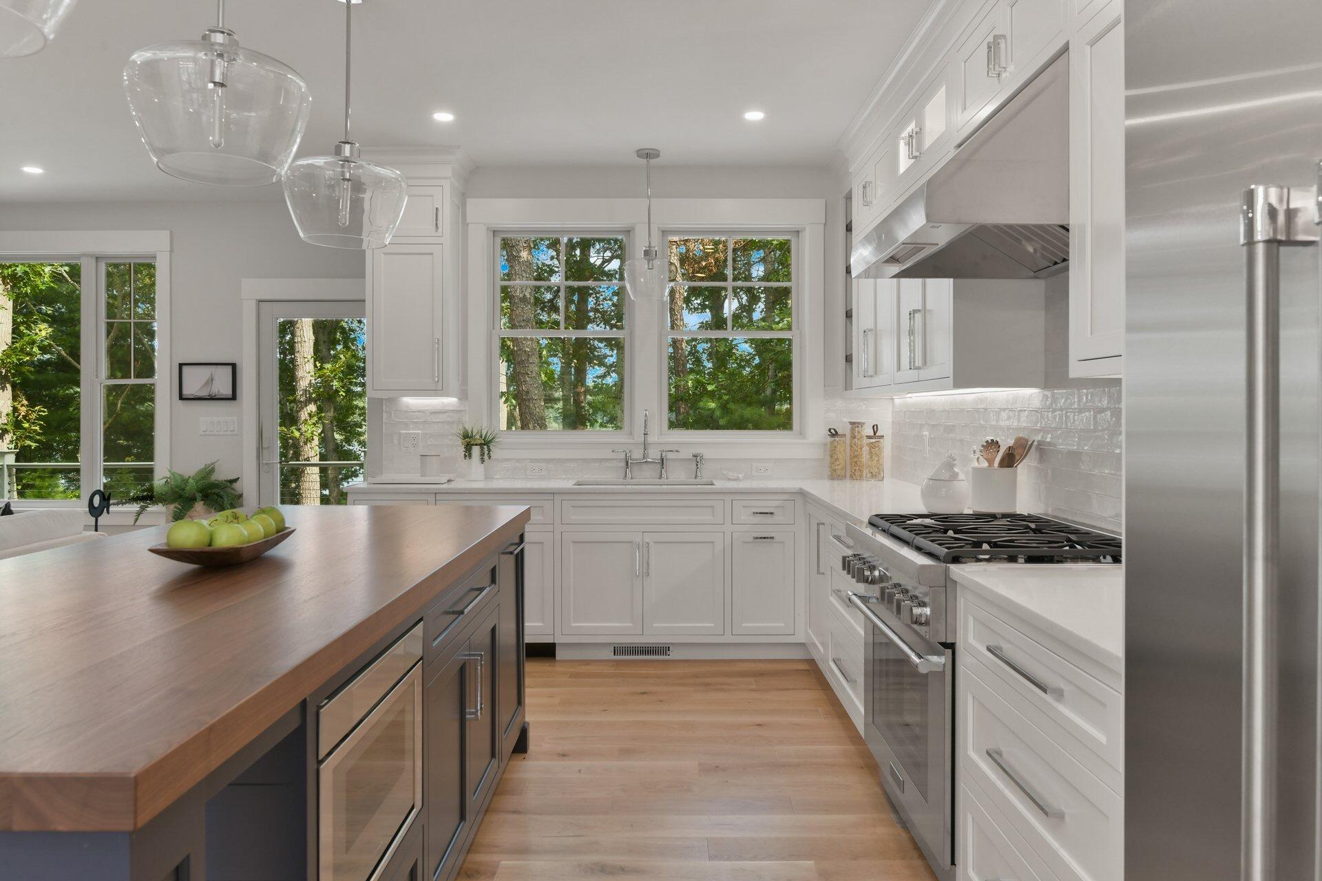 Mashpee, Massachusetts 02649, United States, 4 Bedrooms Bedrooms, ,4 BathroomsBathrooms,Residential,Active,189282