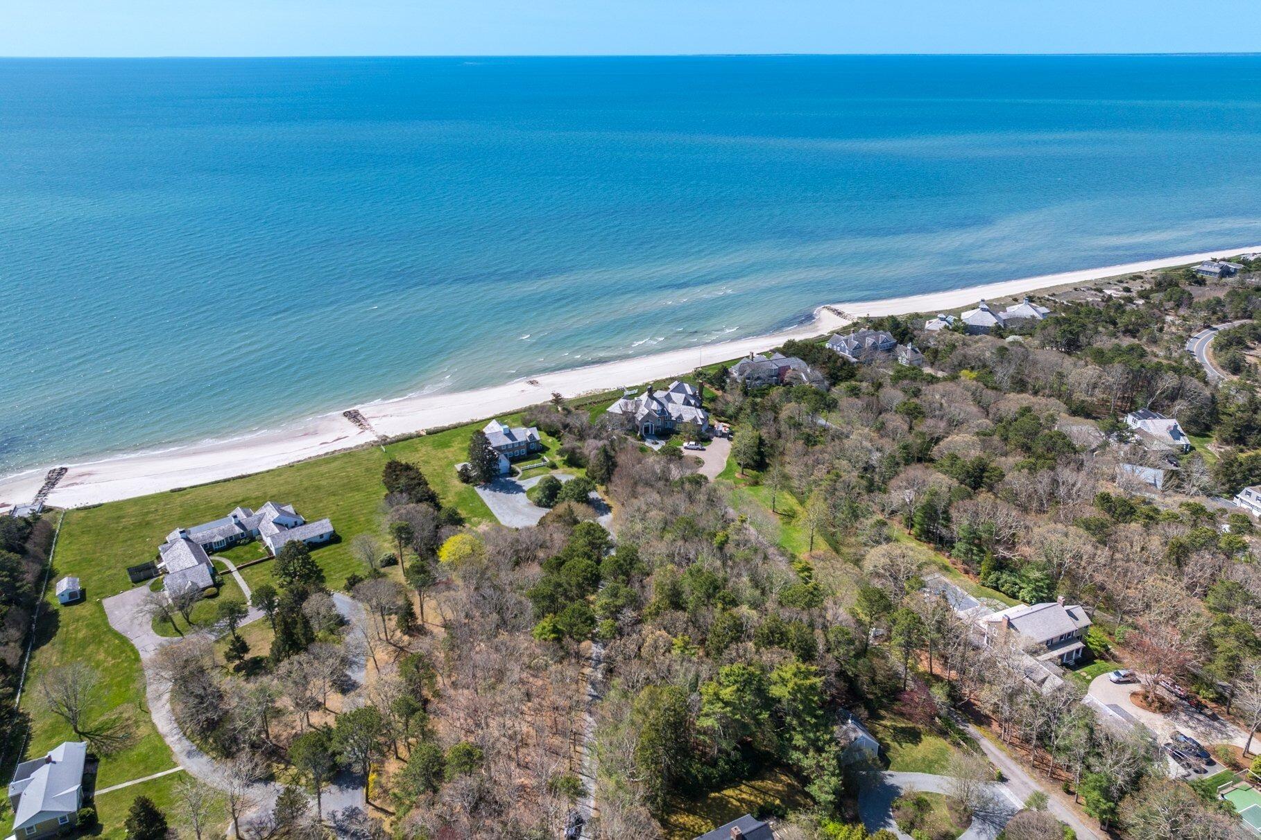 Osterville, Massachusetts 02655, United States, 6 Bedrooms Bedrooms, ,6 BathroomsBathrooms,Residential,Active,123887