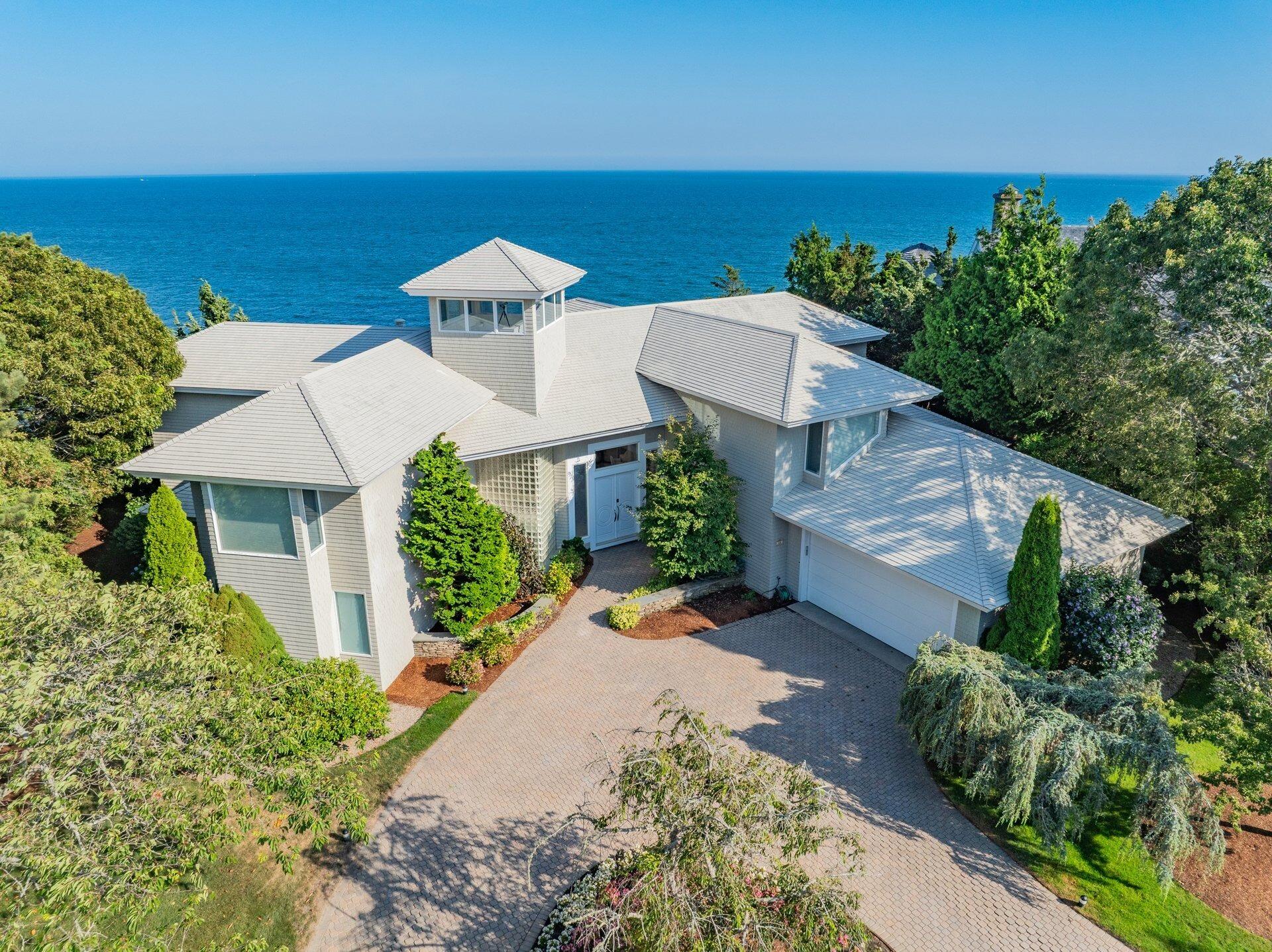 Mashpee, Massachusetts 02649, United States, 5 Bedrooms Bedrooms, ,6 BathroomsBathrooms,Residential,Active,190524