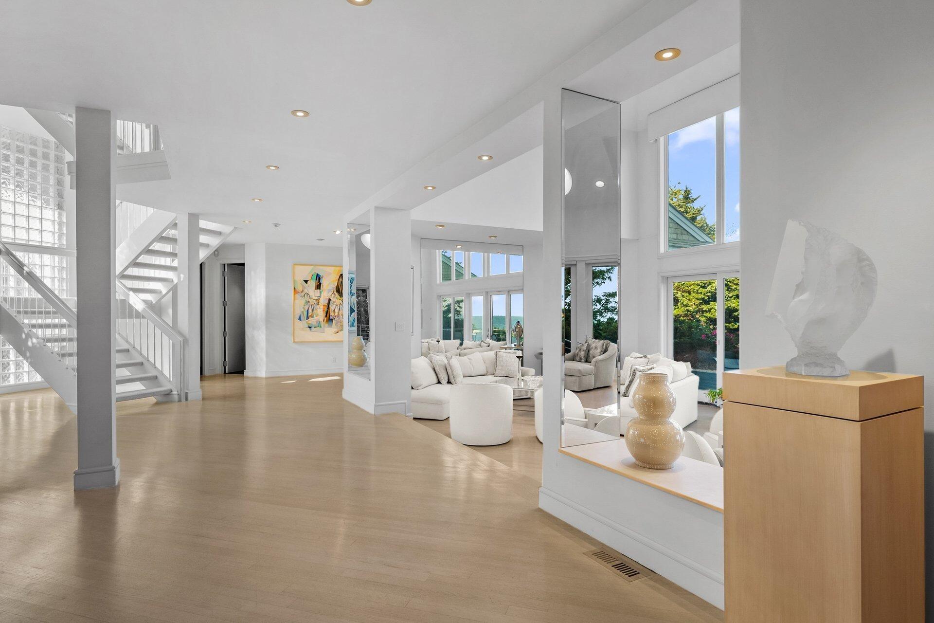 Mashpee, Massachusetts 02649, United States, 5 Bedrooms Bedrooms, ,6 BathroomsBathrooms,Residential,Active,190524