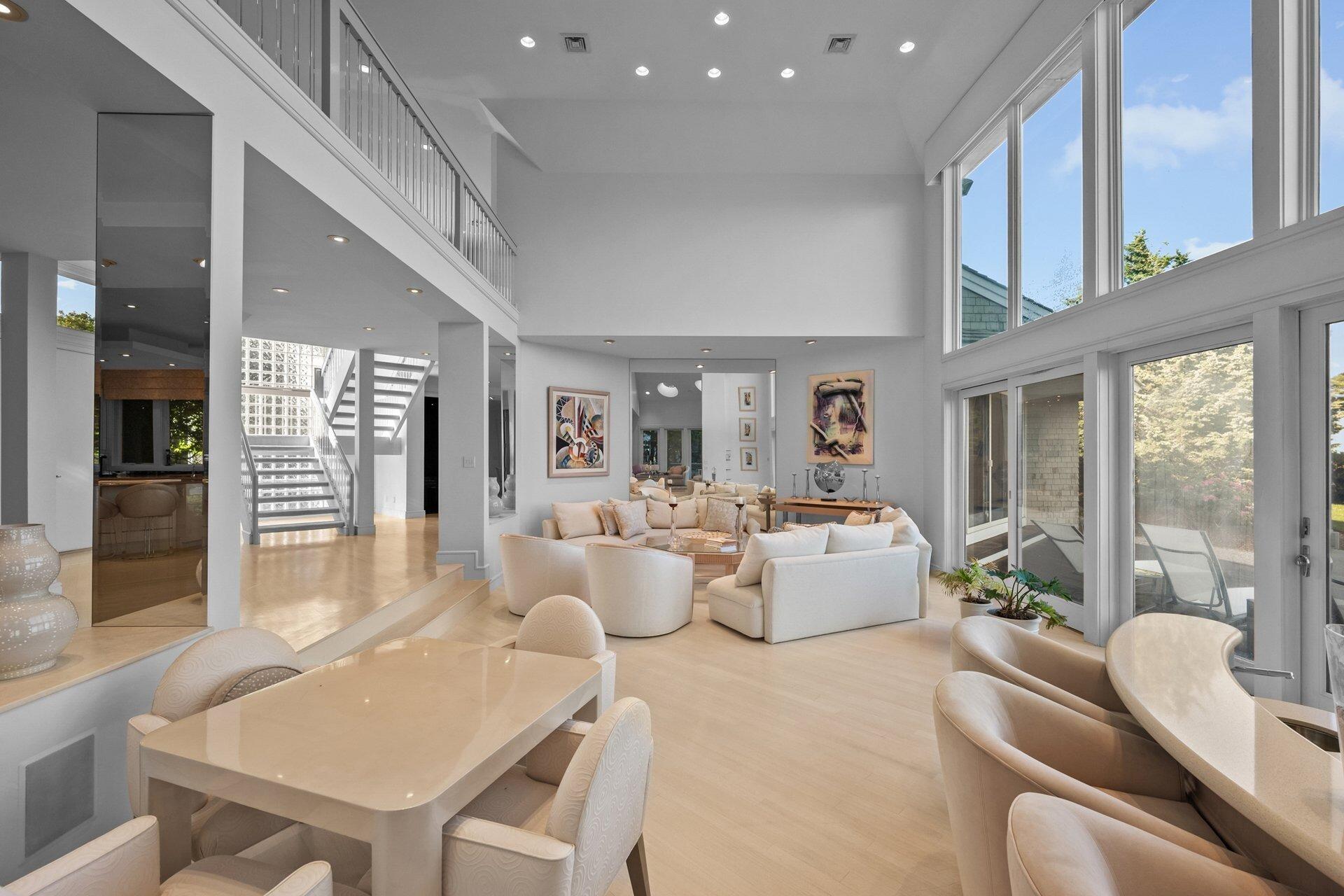 Mashpee, Massachusetts 02649, United States, 5 Bedrooms Bedrooms, ,6 BathroomsBathrooms,Residential,Active,190524