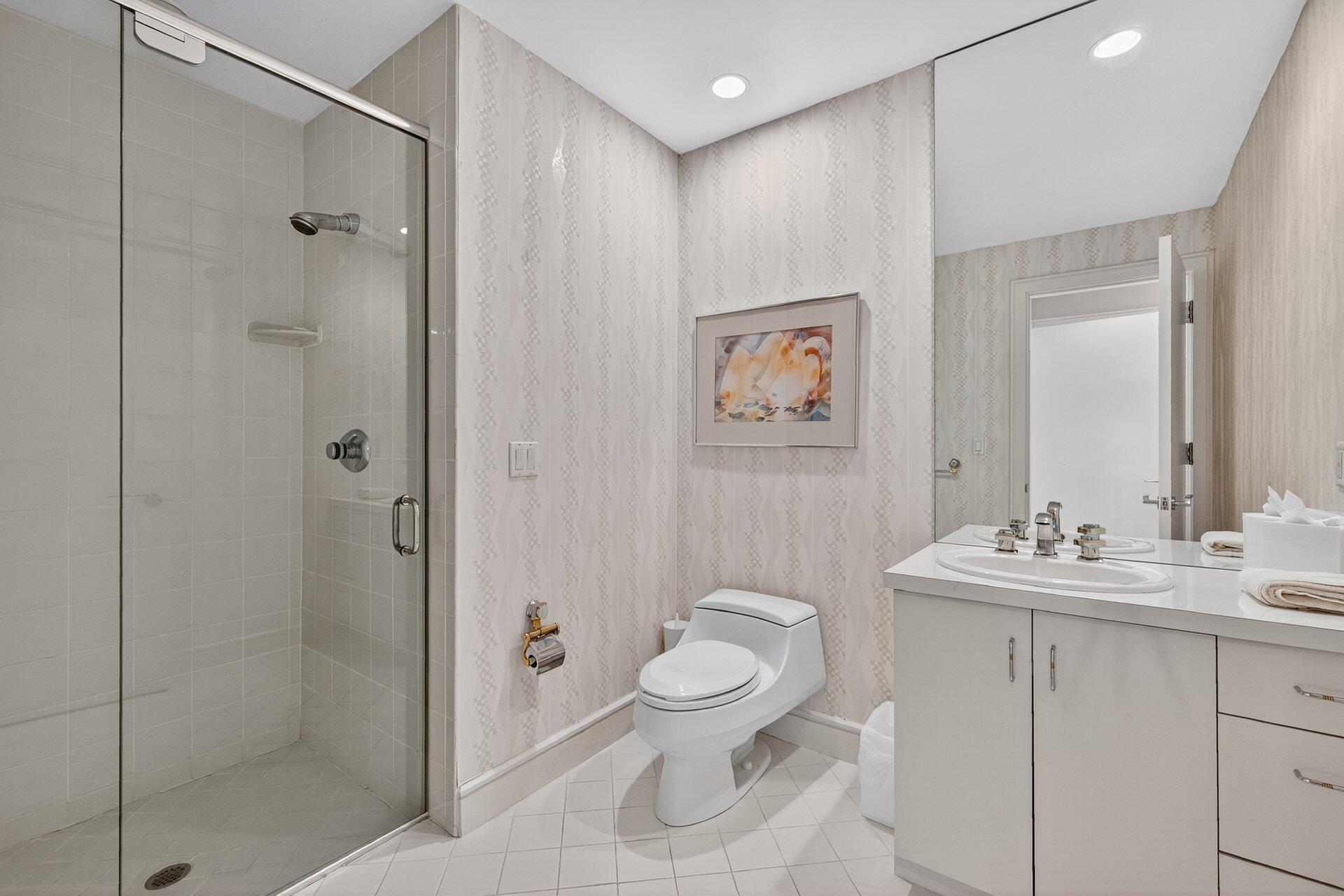 Mashpee, Massachusetts 02649, United States, 5 Bedrooms Bedrooms, ,6 BathroomsBathrooms,Residential,Active,190524