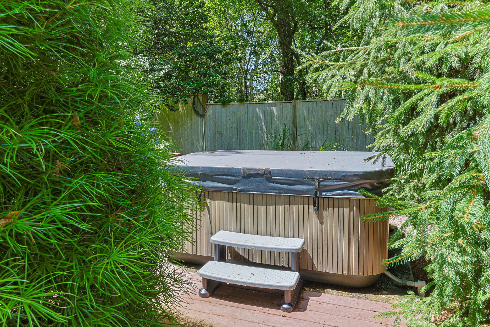 Brewster, Massachusetts 02631, United States, 3 Bedrooms Bedrooms, ,2 BathroomsBathrooms,Residential,Active,173827