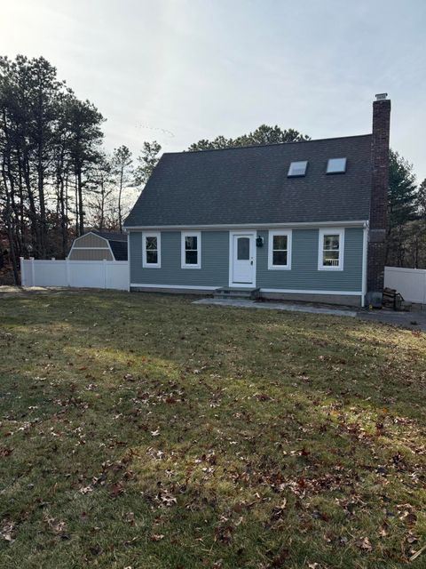 Photo of 35 Claulise Lane, Mashpee, MA 02649 (MLS # 22505711)