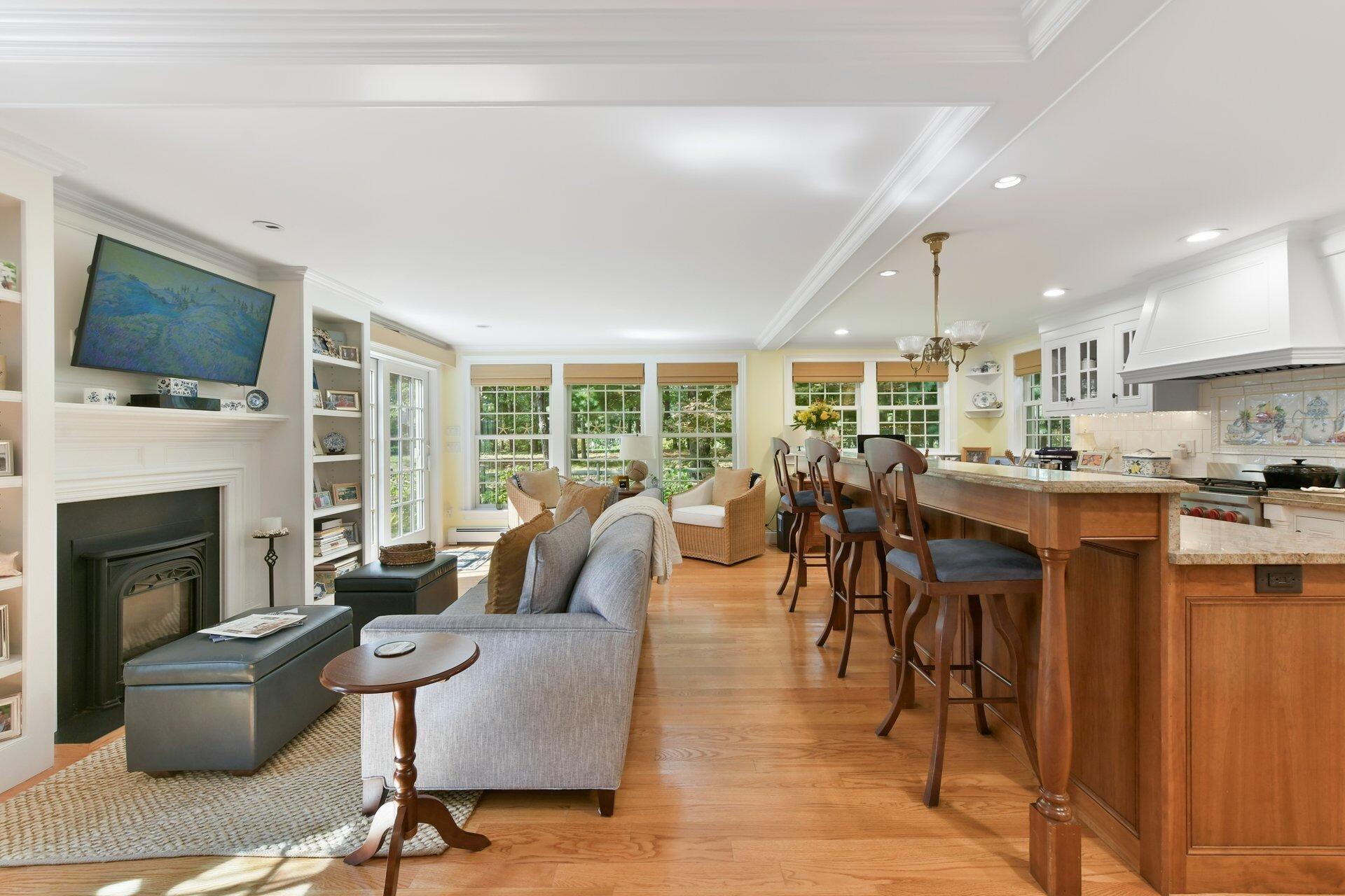 Cotuit, Massachusetts 02635, United States, 3 Bedrooms Bedrooms, ,3 BathroomsBathrooms,Residential,Active,221809