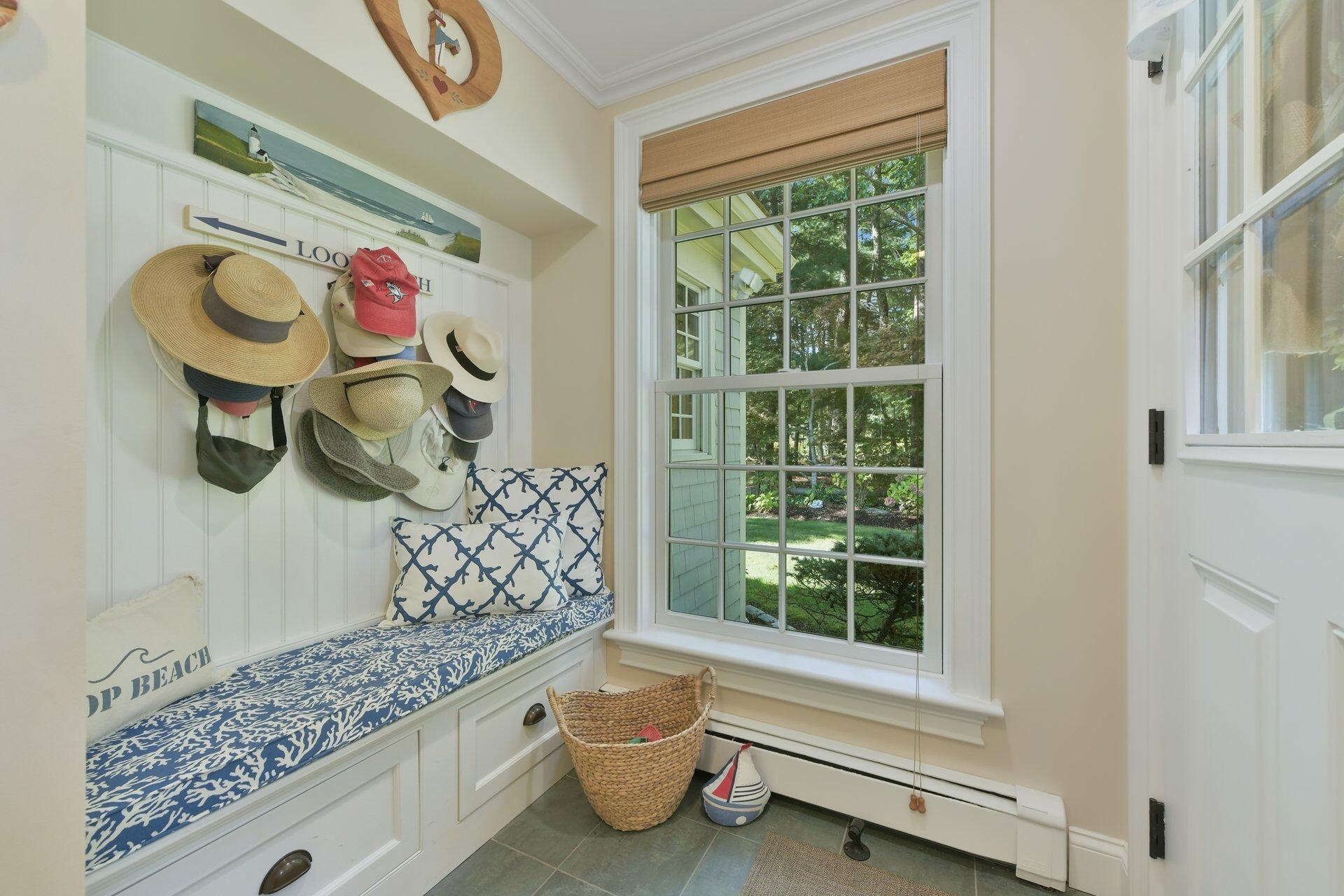 Cotuit, Massachusetts 02635, United States, 3 Bedrooms Bedrooms, ,3 BathroomsBathrooms,Residential,Active,221809