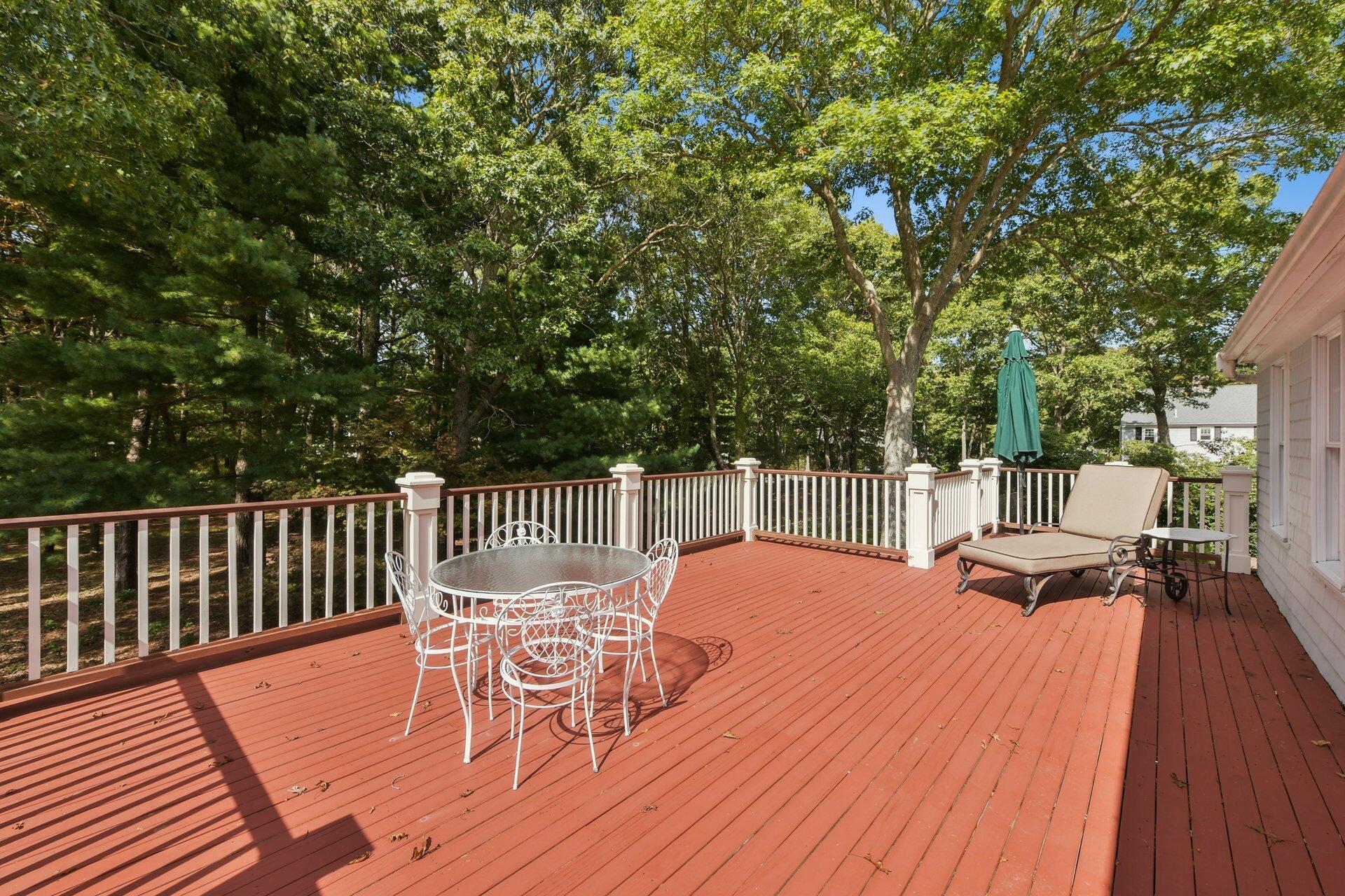 Cotuit, Massachusetts 02635, United States, 3 Bedrooms Bedrooms, ,3 BathroomsBathrooms,Residential,Active,221809