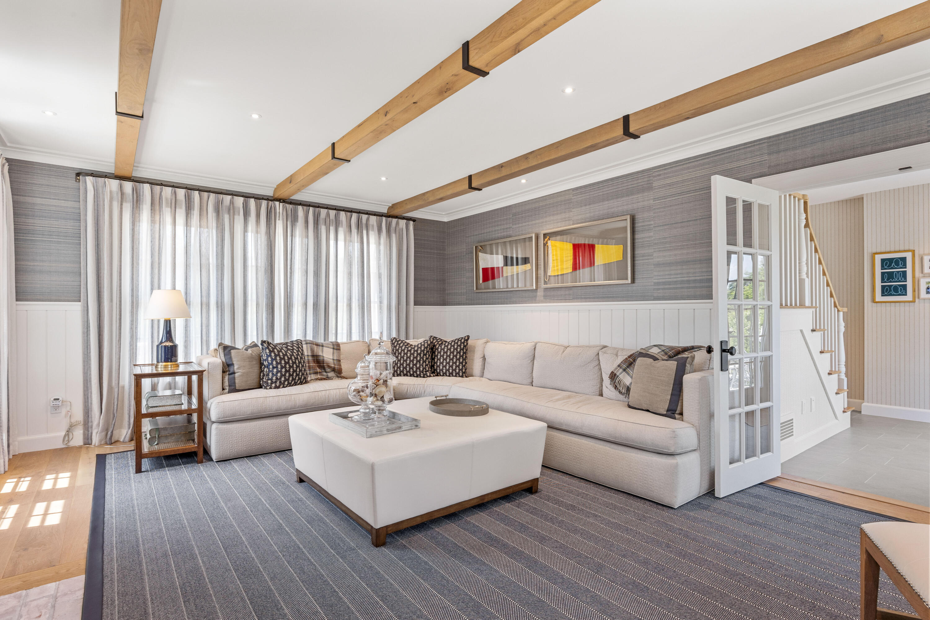 Chatham, Massachusetts 02633, United States, 5 Bedrooms Bedrooms, ,7 BathroomsBathrooms,Residential,Active,198031