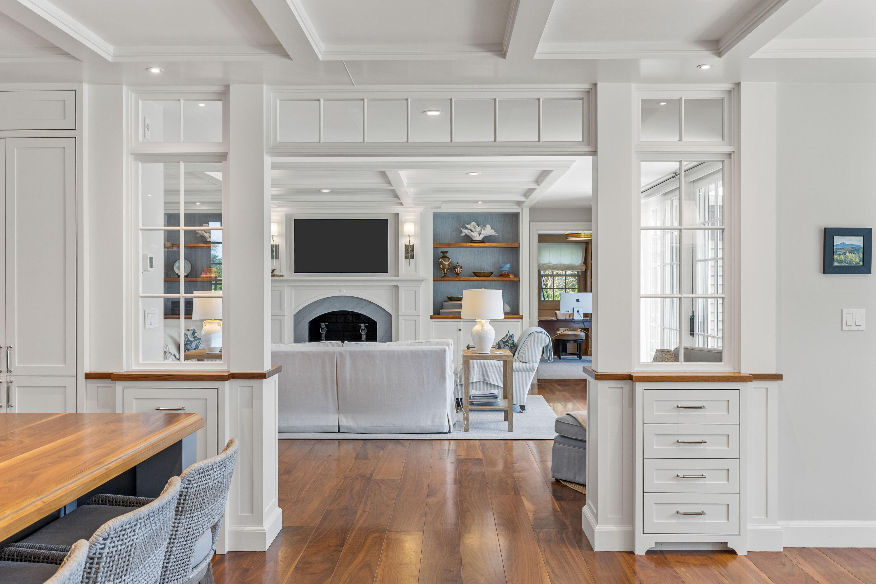 Chatham, Massachusetts 02633, United States, 5 Bedrooms Bedrooms, ,7 BathroomsBathrooms,Residential,Active,198031