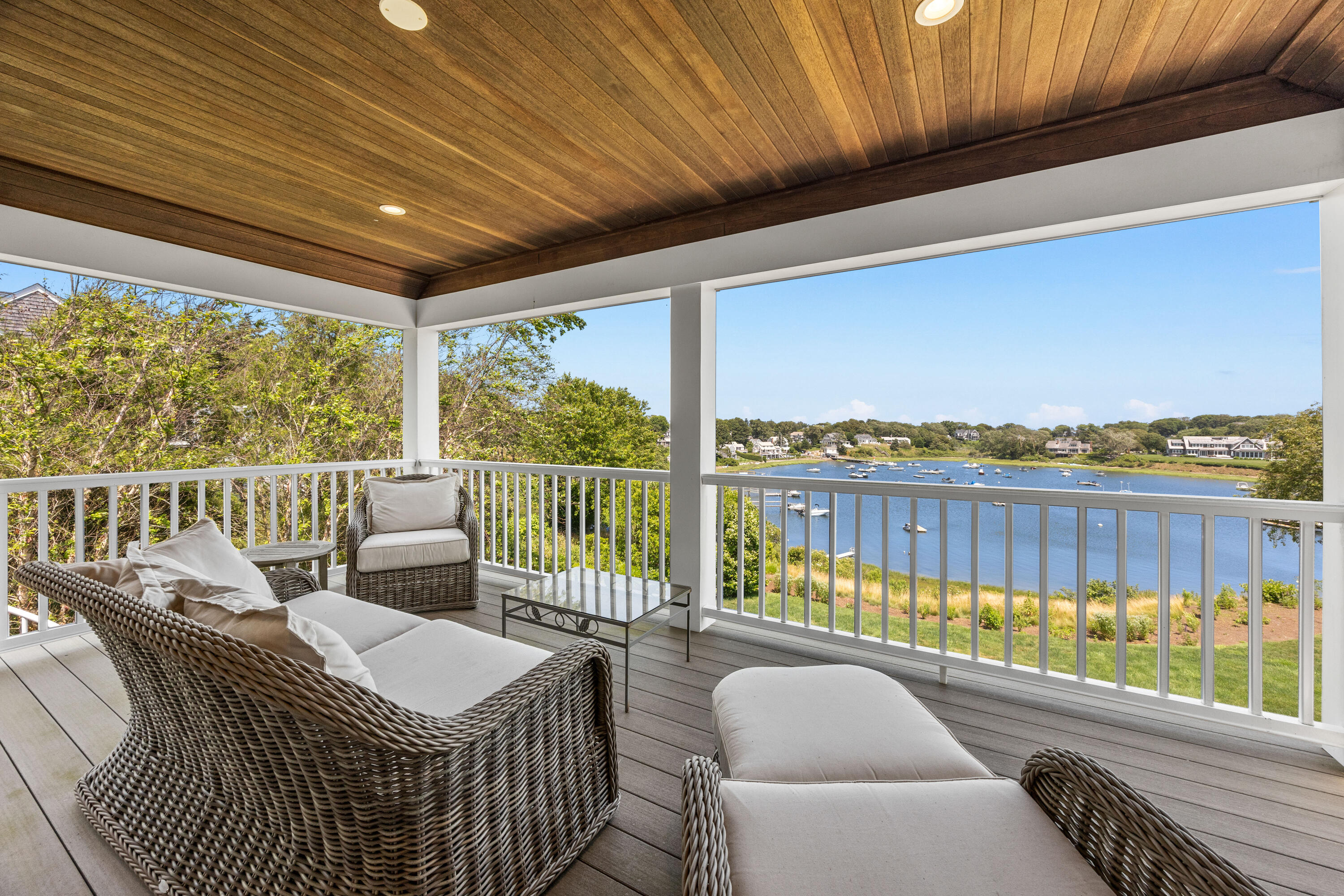 Chatham, Massachusetts 02633, United States, 5 Bedrooms Bedrooms, ,7 BathroomsBathrooms,Residential,Active,198031