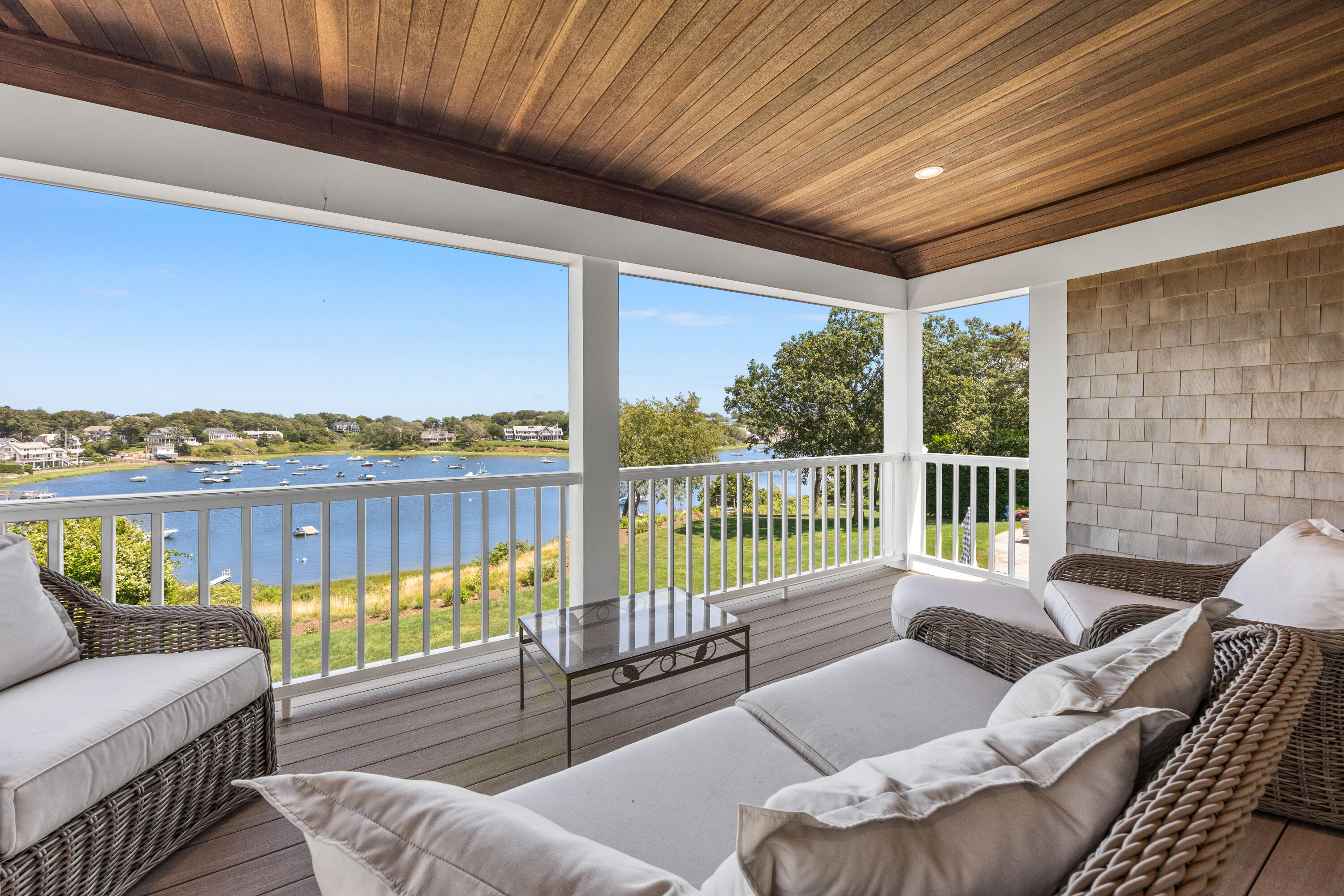 Chatham, Massachusetts 02633, United States, 5 Bedrooms Bedrooms, ,7 BathroomsBathrooms,Residential,Active,198031